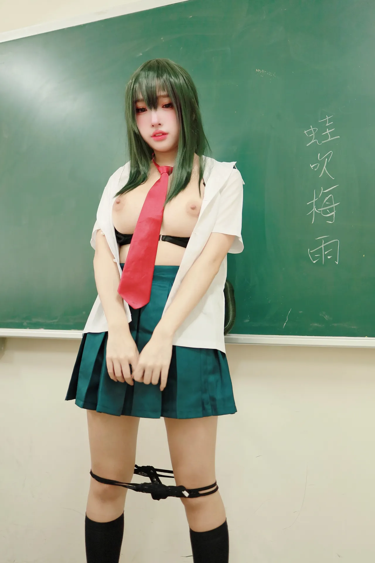 慕慕Momo - 我的英雄学院 蛙吹梅雨 学生服-erohere26.webp