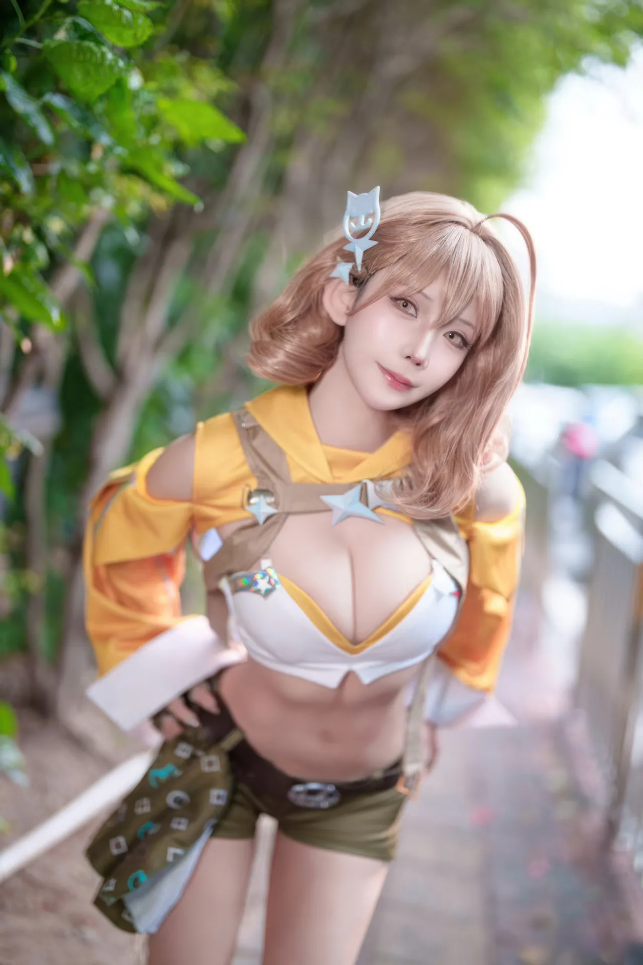 抱走莫子aa - 胜利女神：妮姬 阿妮斯 超级巨星-erohere13.webp