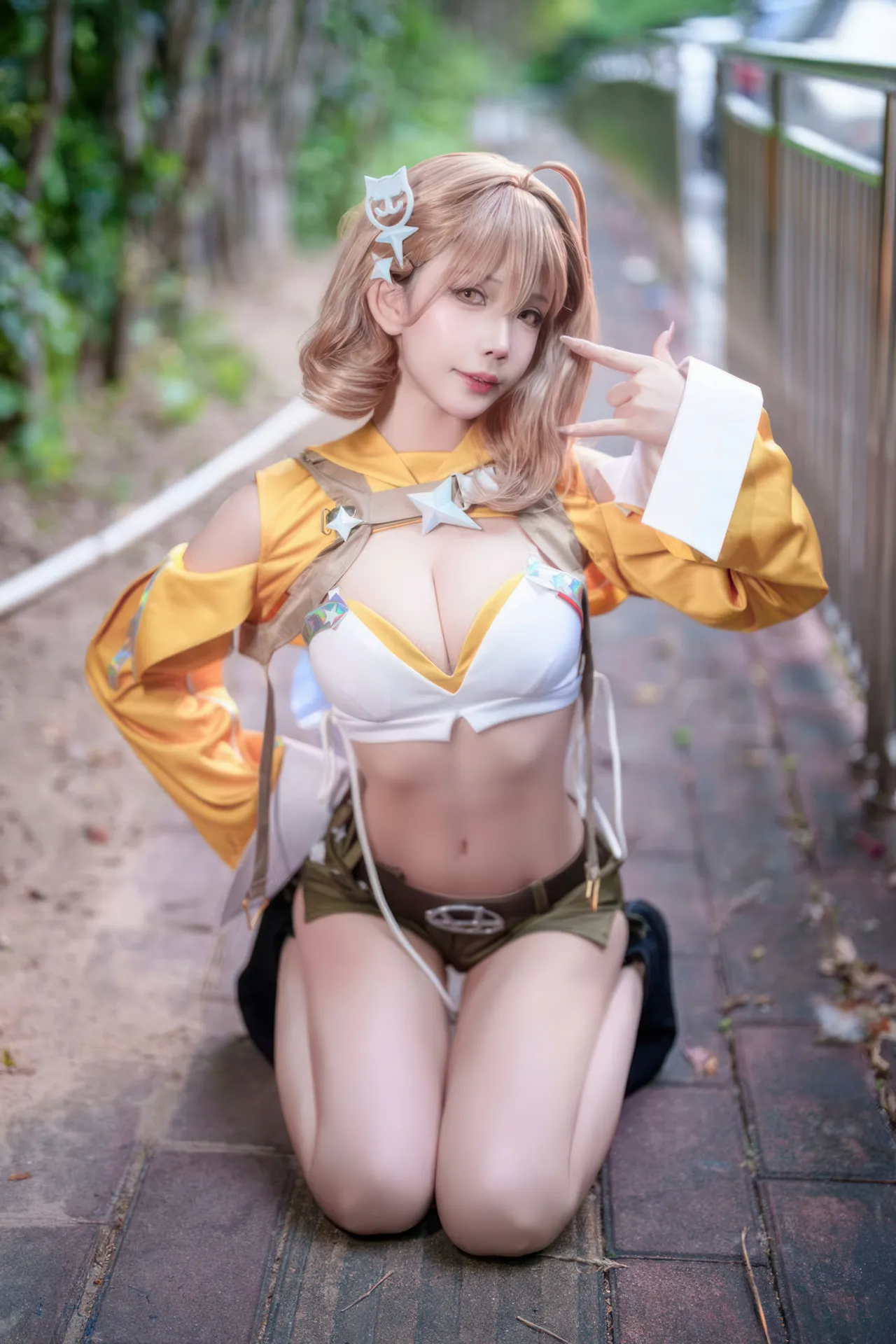 抱走莫子aa - 胜利女神：妮姬 阿妮斯 超级巨星-erohere6.webp