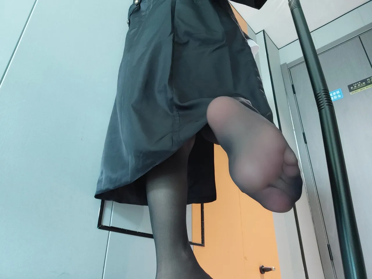 推特九子（仅有足）-erohere53.webp
