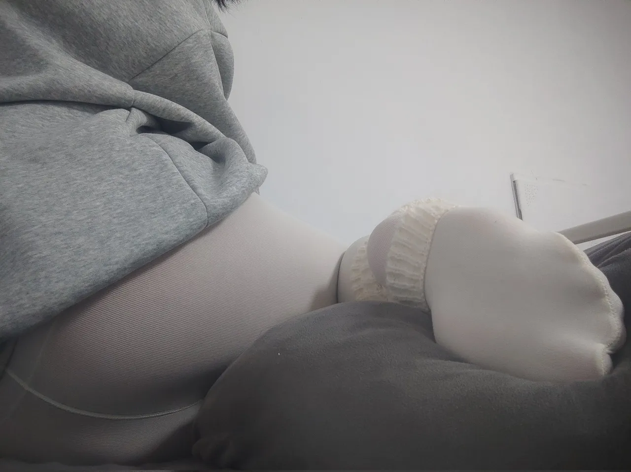推特九子（仅有足）-erohere7.webp