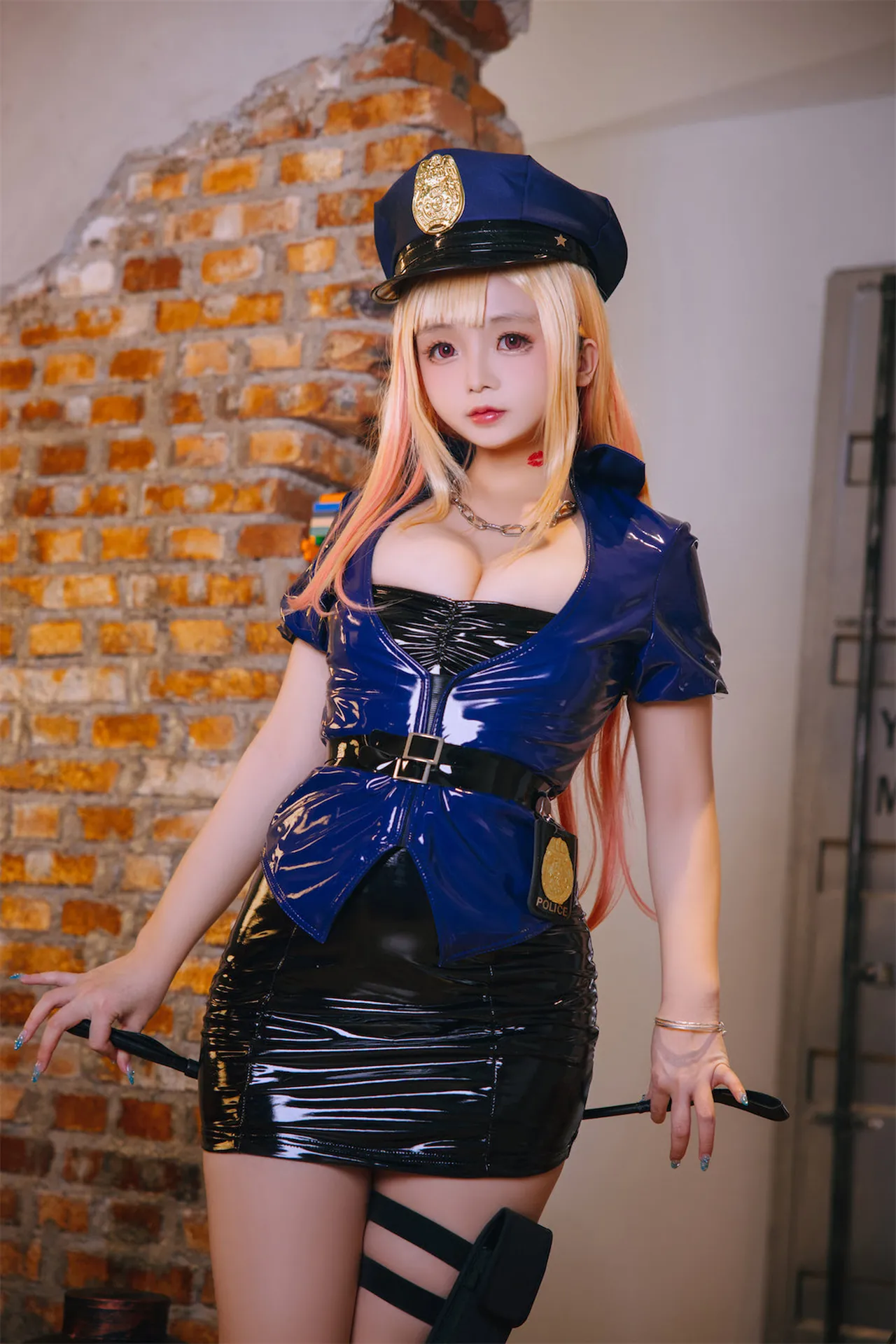 日奈娇 喜多川海梦女警-erohere37.webp