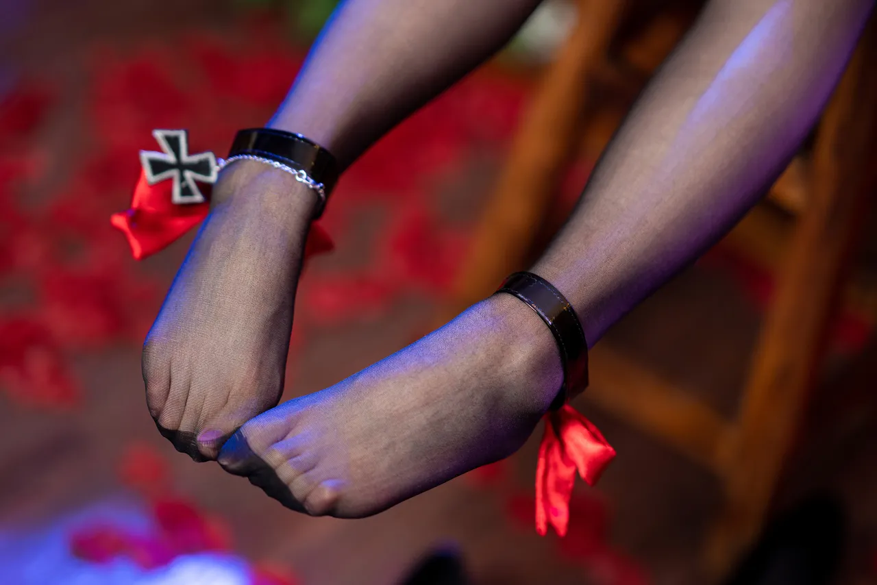 星之迟迟 - 阿达尔伯特-erohere55.webp