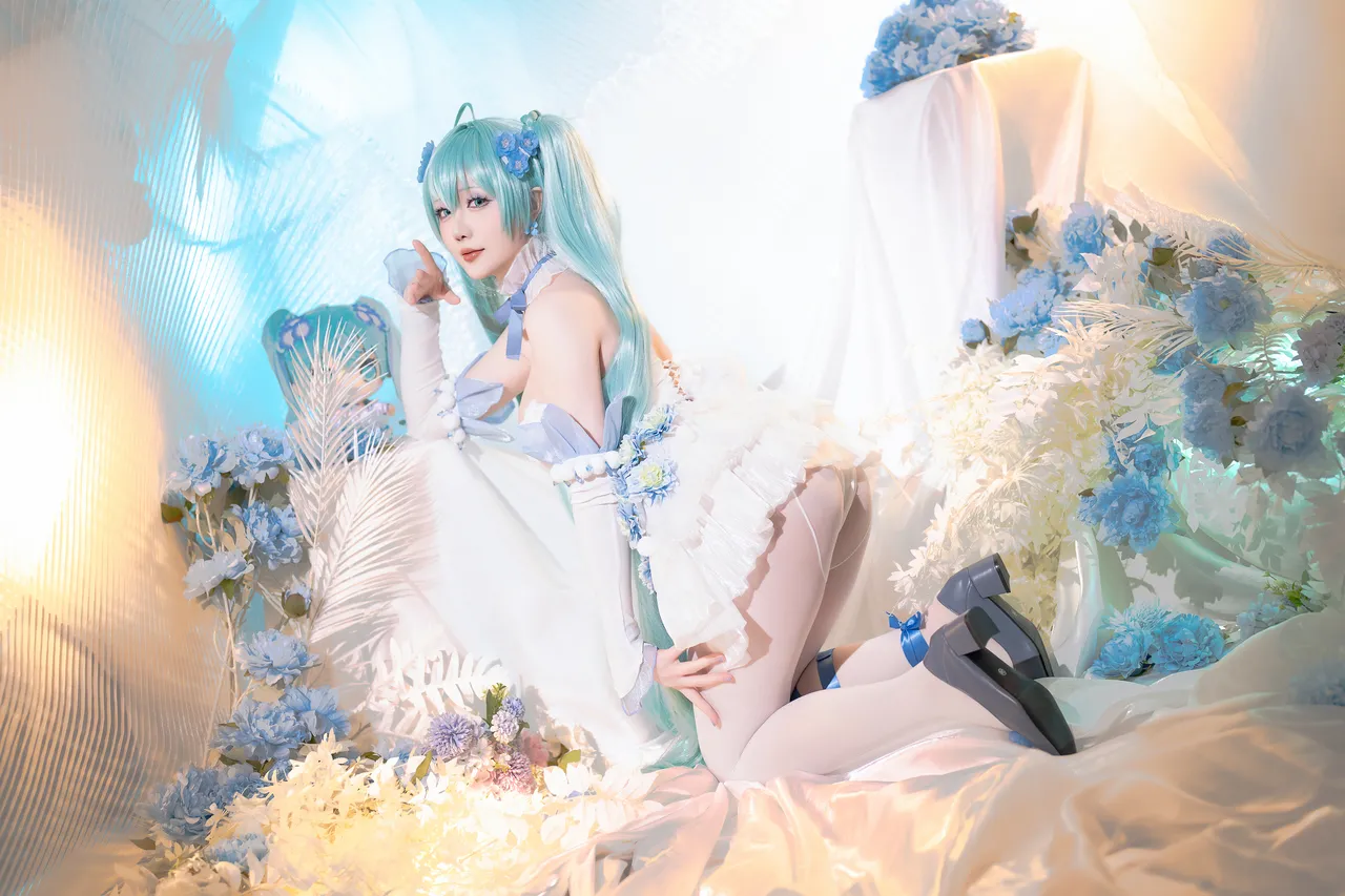 星之迟迟 - NO.215 2024年02月计划A 初音未来 粉蝶花精灵54P1V-4.51GB-erohere35.webp