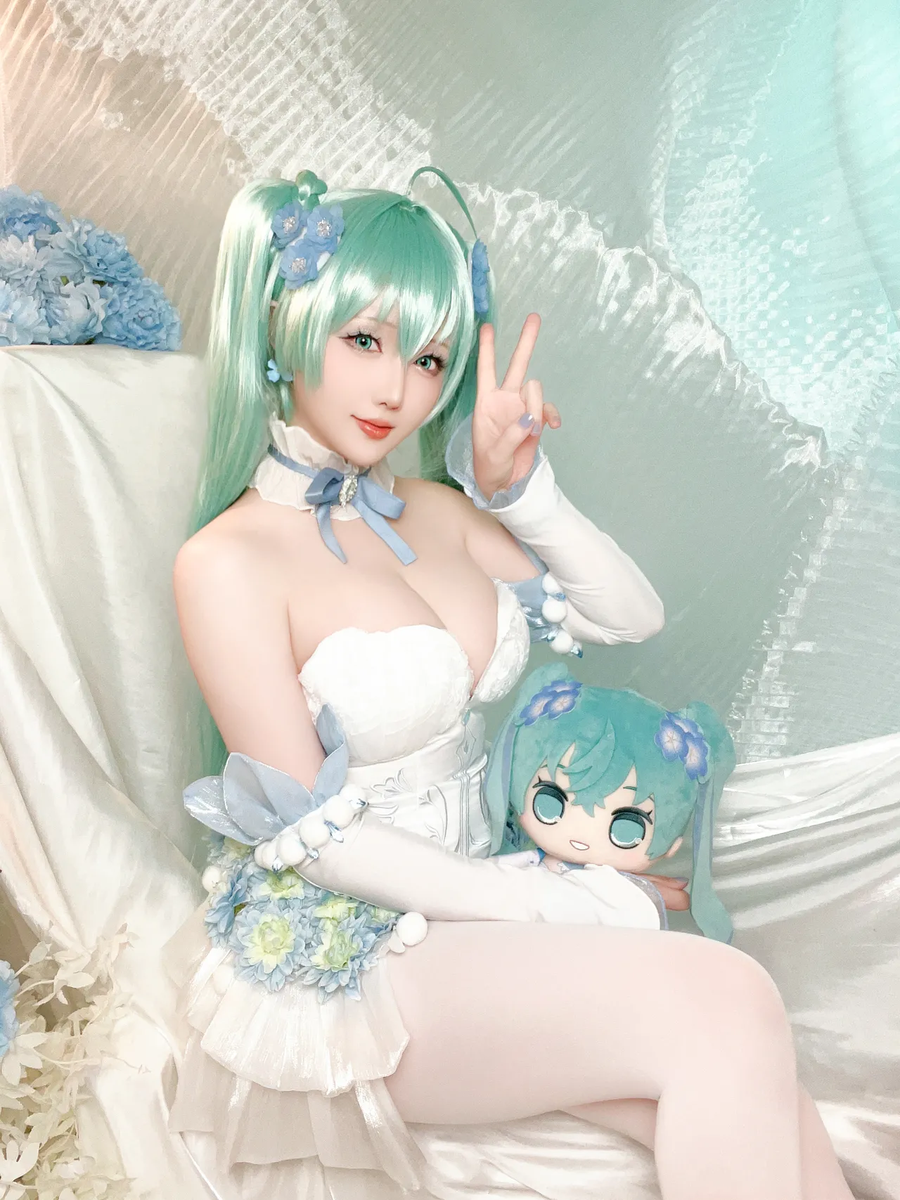 星之迟迟 - NO.215 2024年02月计划A 初音未来 粉蝶花精灵54P1V-4.51GB-erohere53.webp