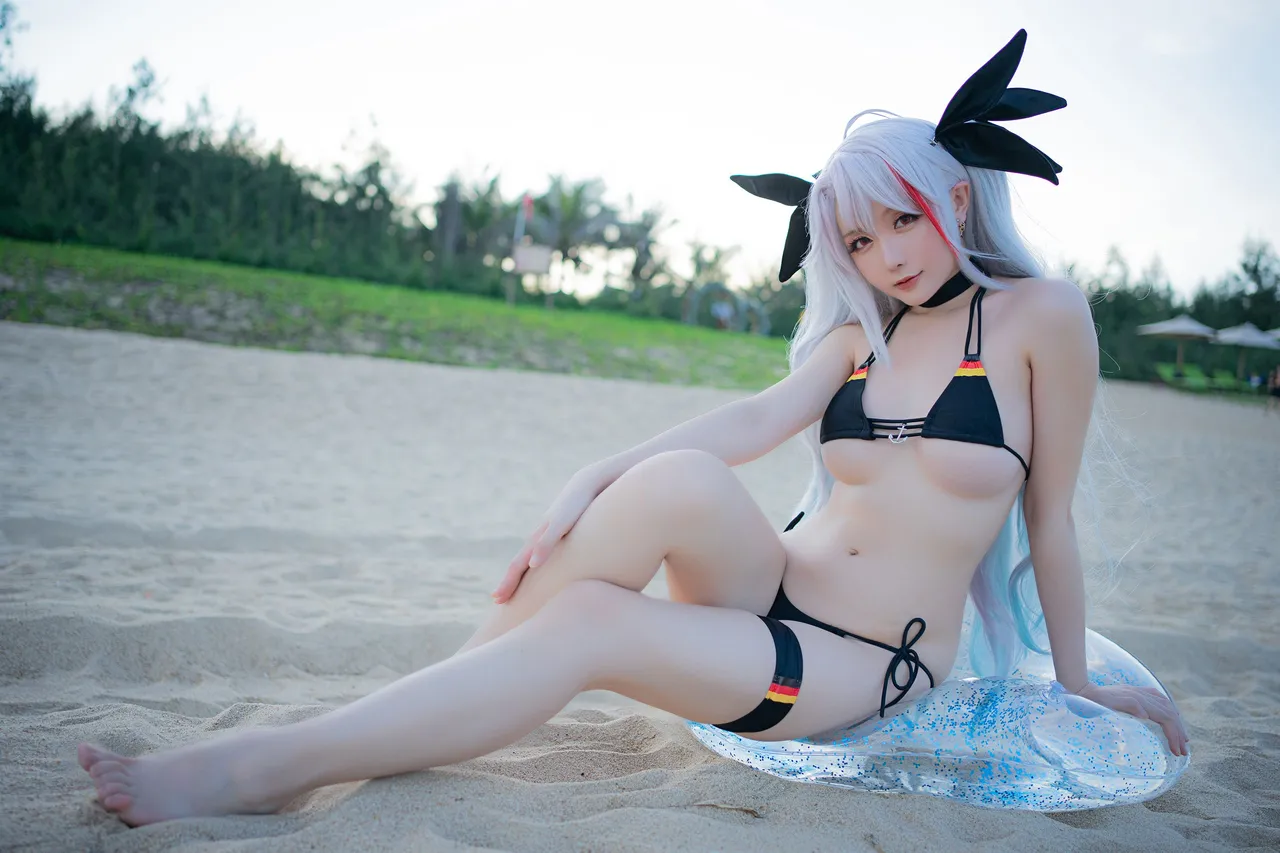 星之迟迟 Prinz Eugen Bikini-erohere1.webp