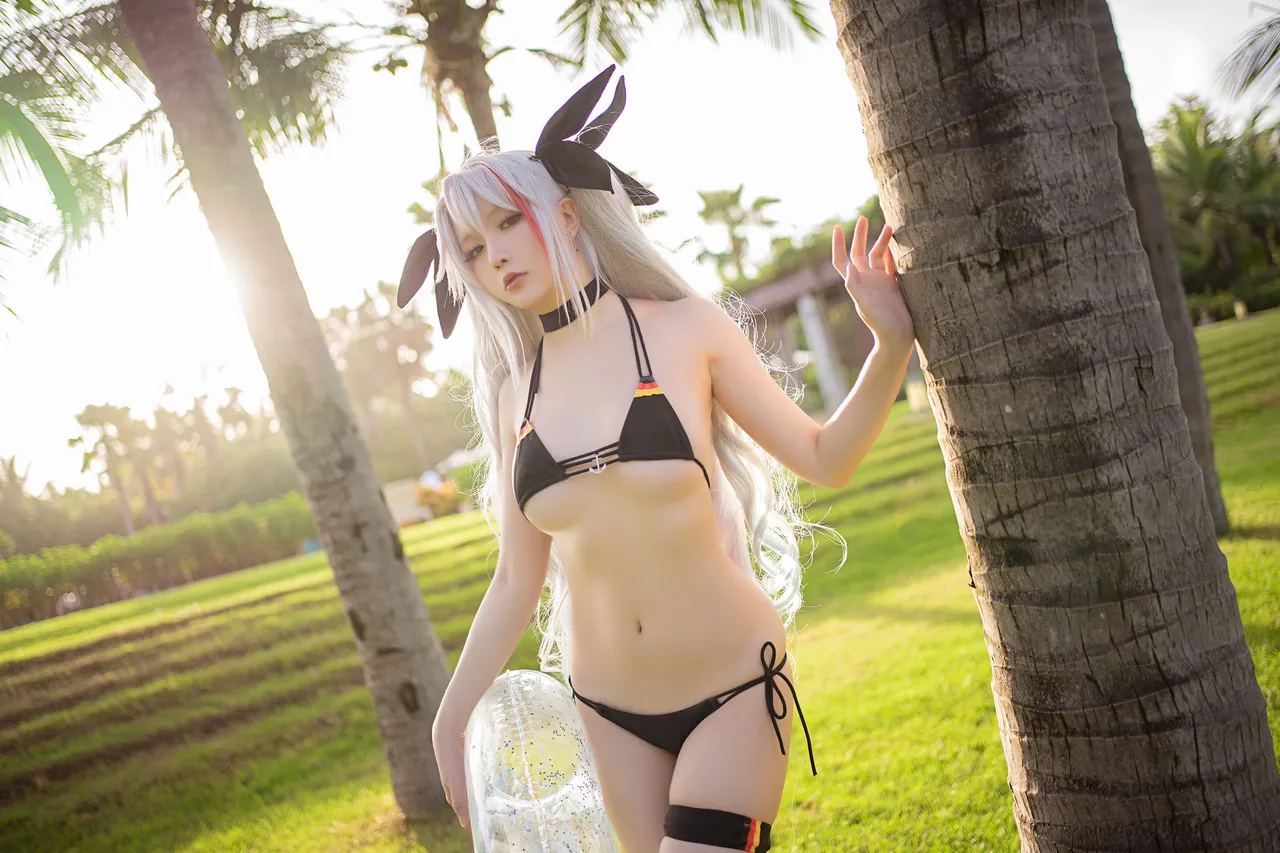 星之迟迟 Prinz Eugen Bikini-erohere3.webp