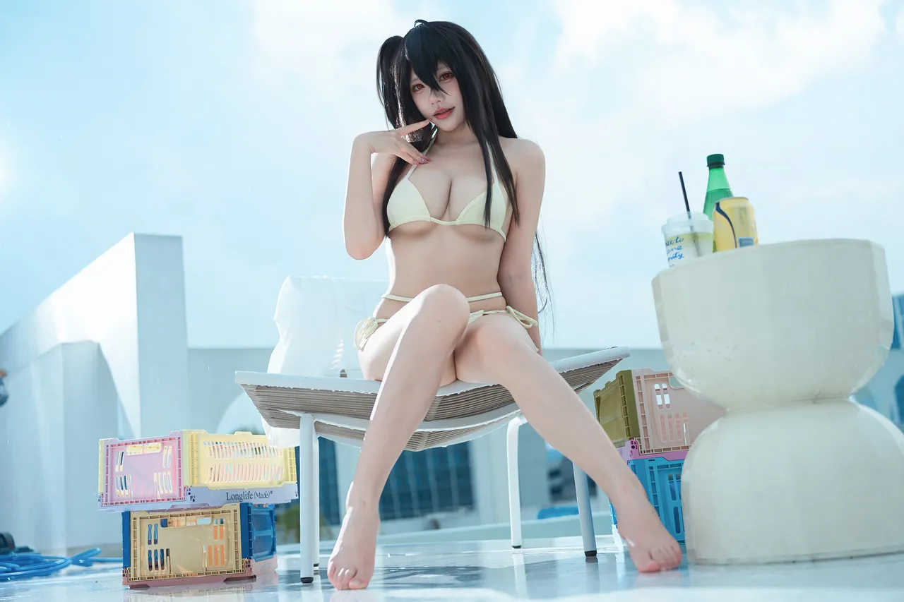 是一只熊仔吗 - 碧蓝航线 大凤 泳装-erohere14.webp