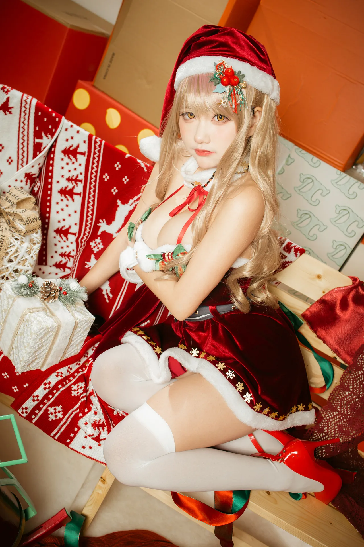 是一只熊仔吗 Nikke胜利女神 艾玛圣诞-erohere9.webp
