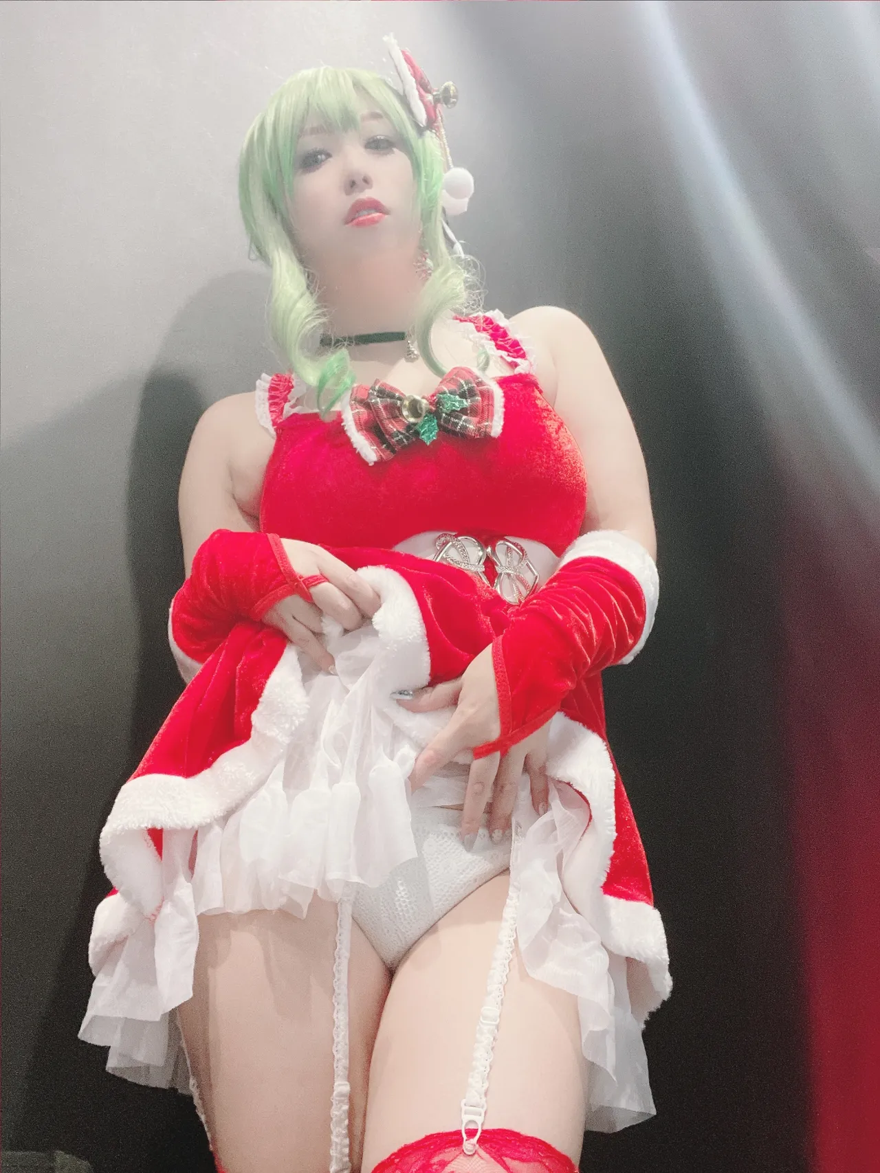 東雲葵 - Santa Gumi-erohere17.webp