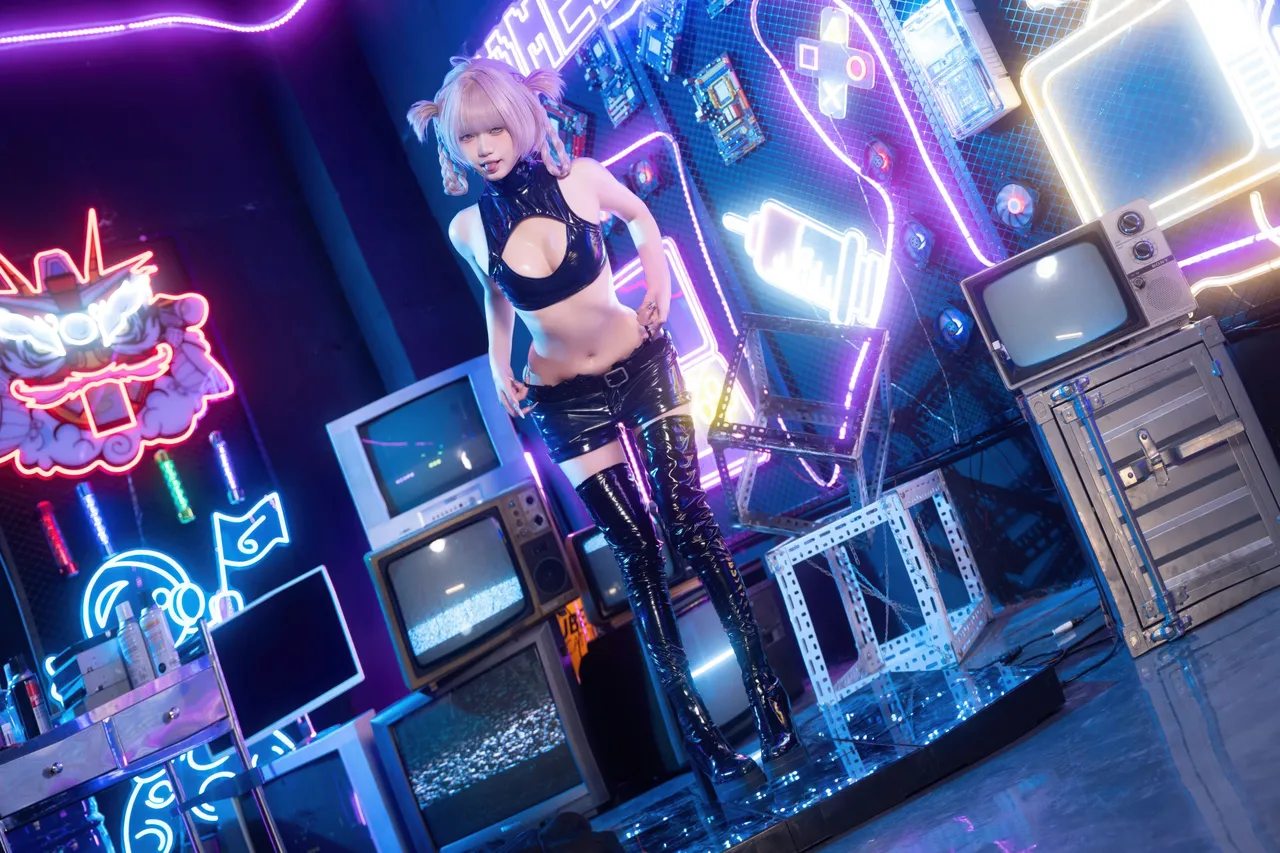 柒柒要乖哦 - 彻夜之歌 常服七草荠 41P 388MB-erohere19.webp