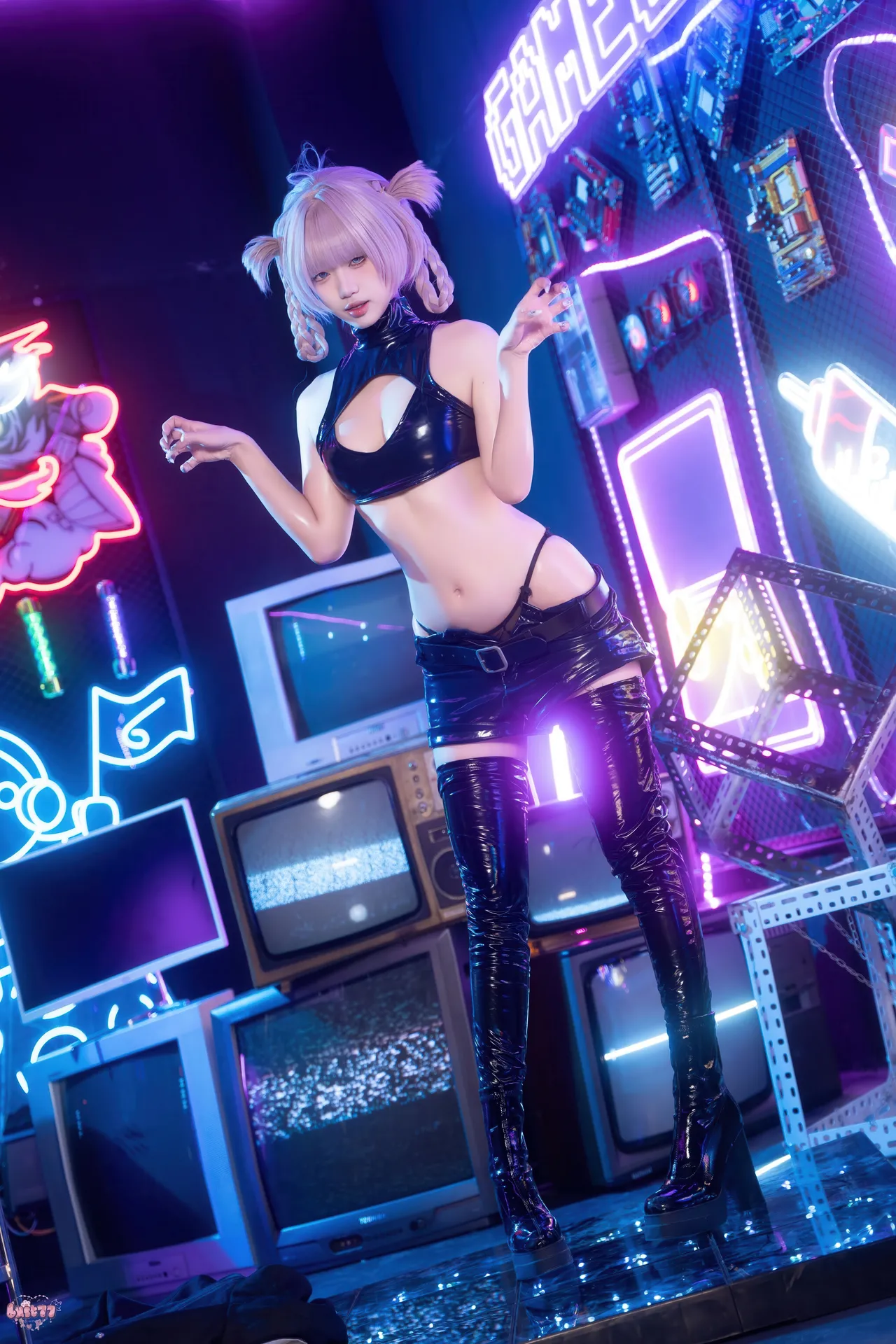柒柒要乖哦 - 彻夜之歌 常服七草荠 41P 388MB-erohere20.webp