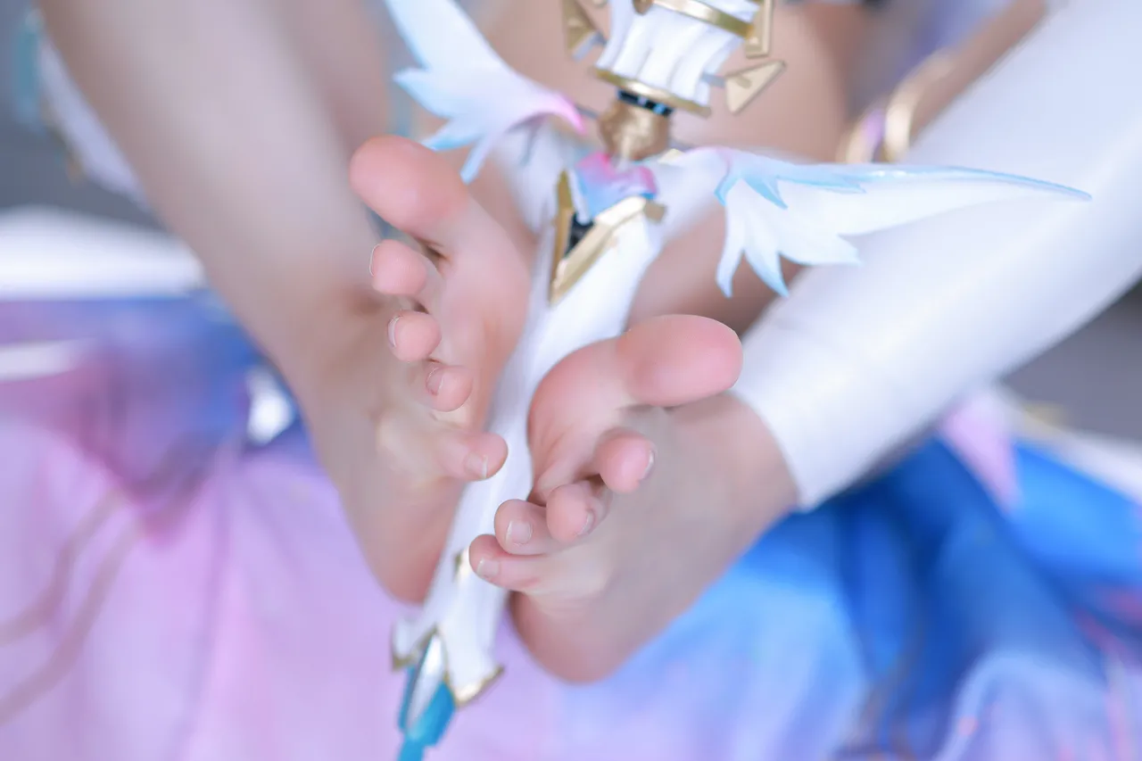 水淼 鸣潮 爱弥斯 61P-87.42MB-erohere35.webp