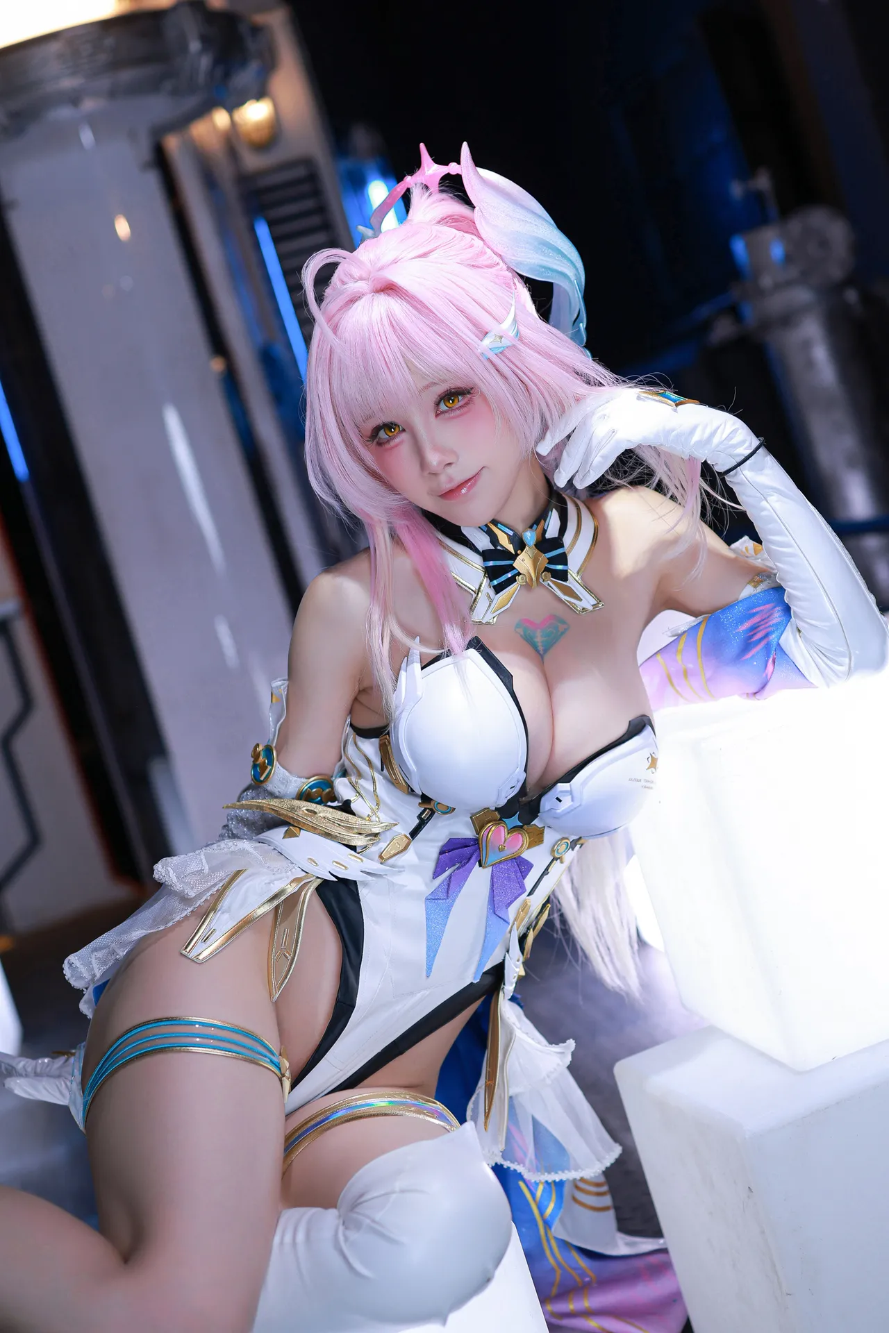 水淼 鸣潮 爱弥斯 61P-87.42MB-erohere7.webp