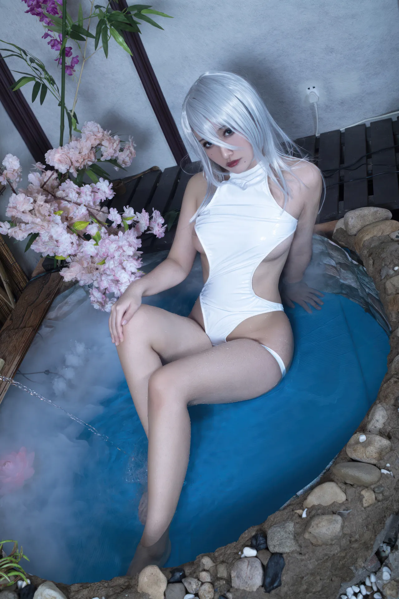 洛璃LoLiSAMA - 尼尔：机械纪元 A2 白色竞泳-erohere55.webp