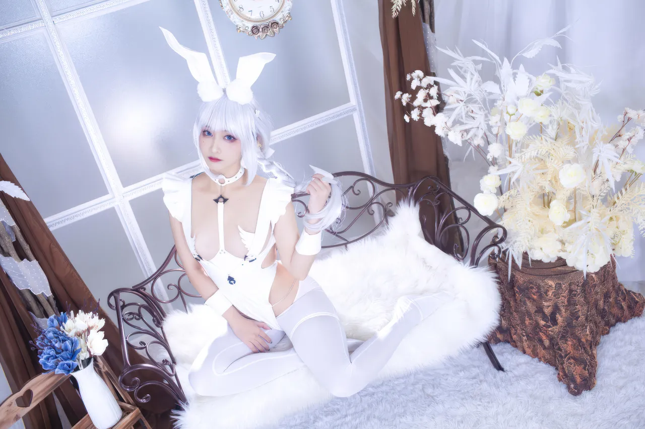 洛璃LoLiSAMA - 恶毒 白兔 (碧蓝航线)-erohere32.webp