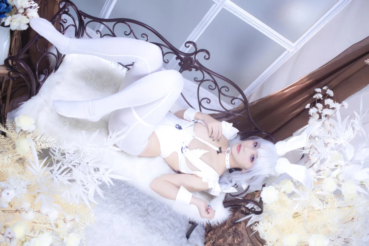 洛璃LoLiSAMA - 恶毒 白兔 (碧蓝航线)-erohere50.webp