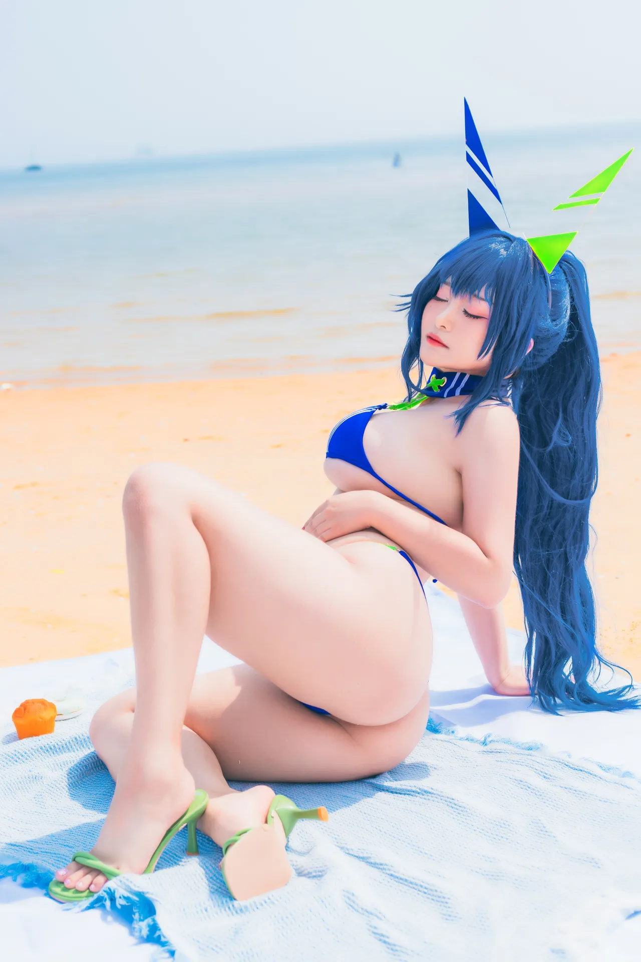 洛璃LoLiSAMA - 热恋的盛夏 花园泳装-erohere35.webp