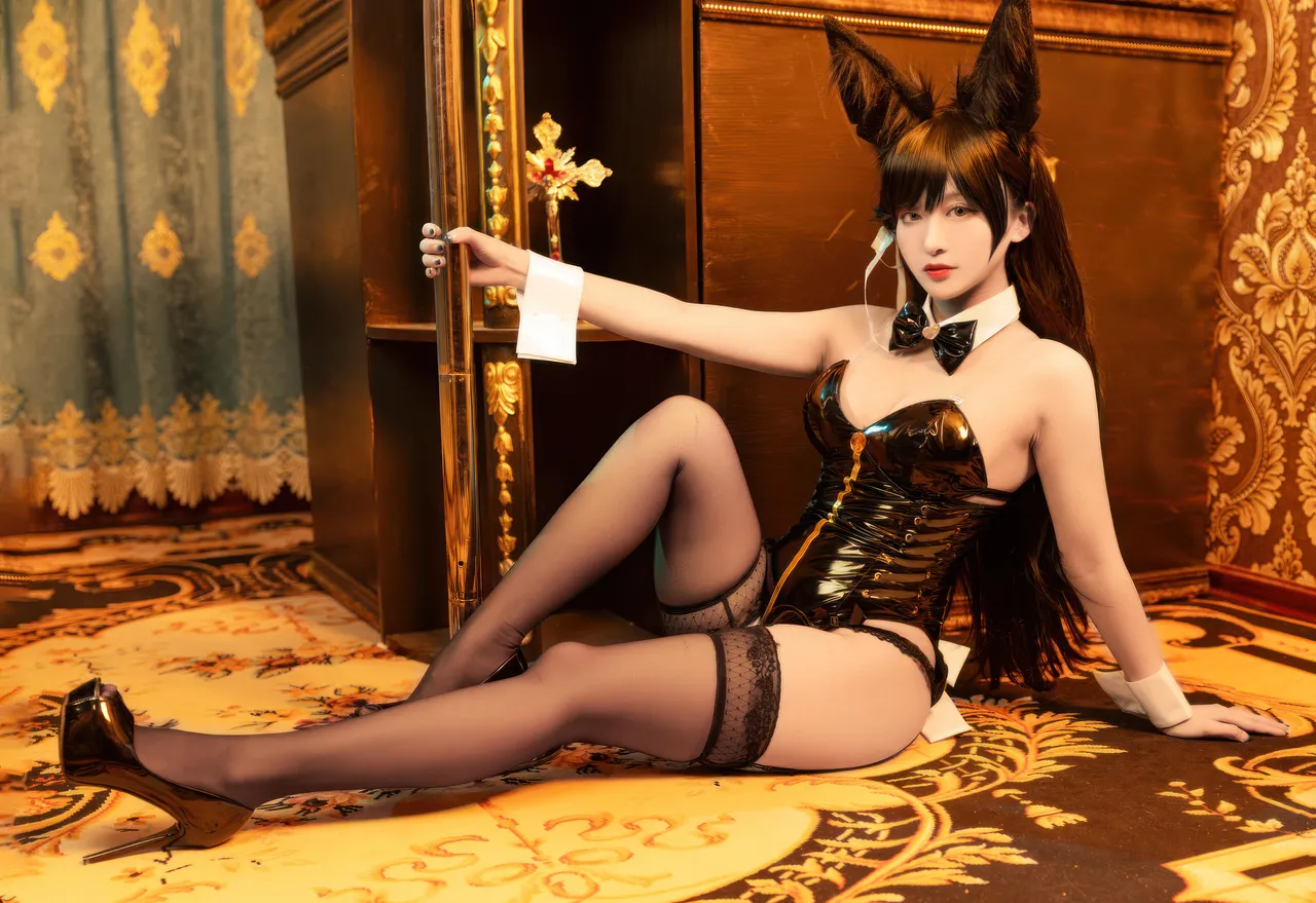 洛璃LoLiSAMA - 碧蓝航线 爱宕 兔女郎-erohere23.webp