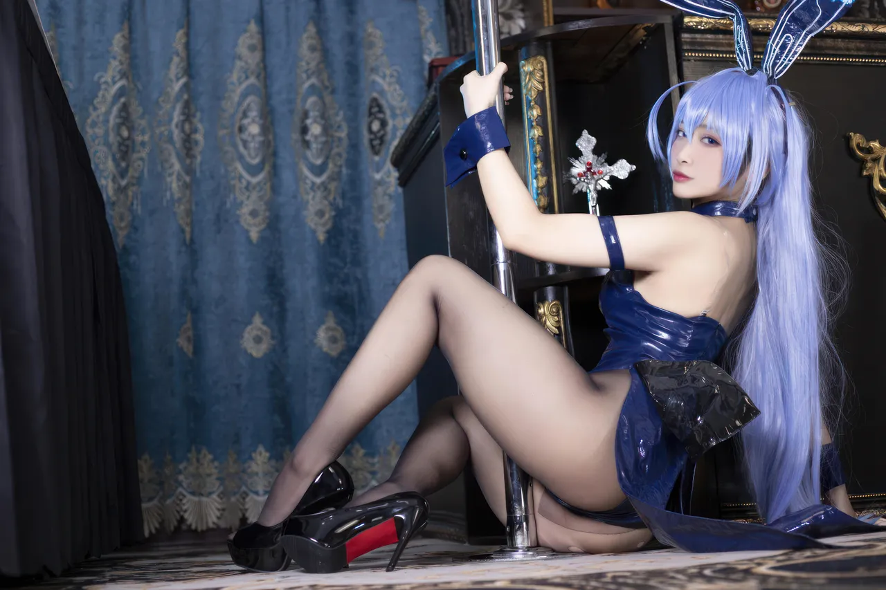 洛璃LoLiSAMA - 花园 兔女郎 (碧蓝航线)-erohere31.webp