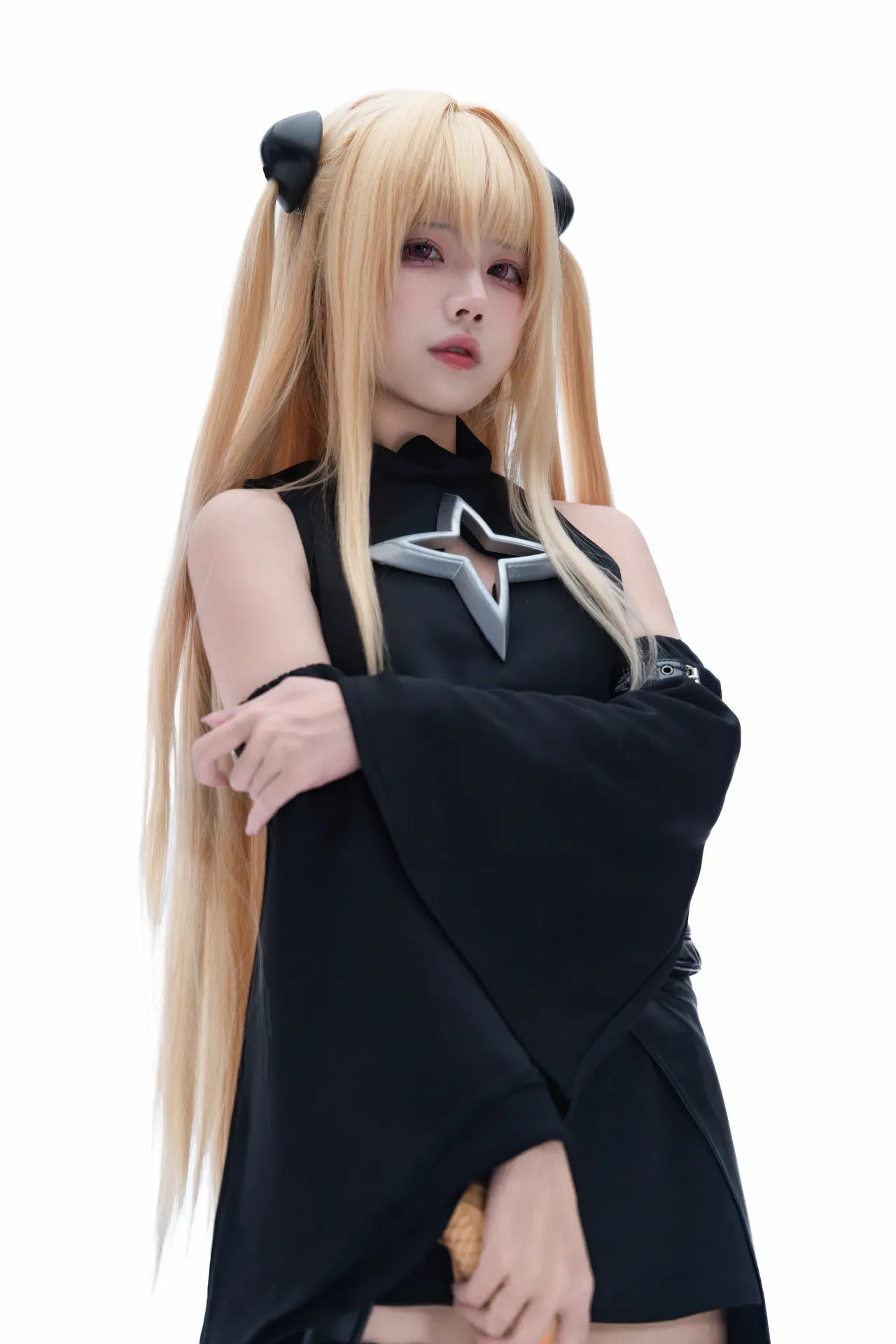 清水凪 - 出包王女 金色暗影-erohere1.webp