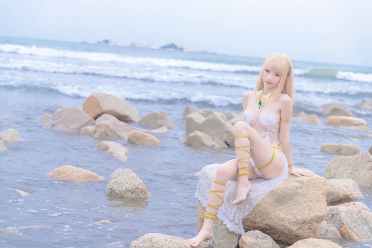 清水由乃 玛丽萝丝 白色泳衣(Dead or Alive)-erohere16.webp