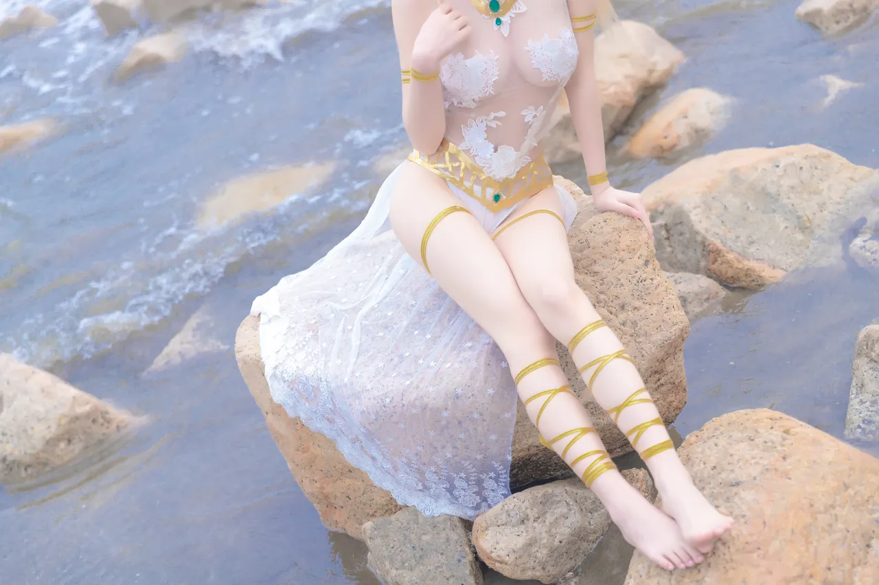 清水由乃 玛丽萝丝 白色泳衣(Dead or Alive)-erohere20.webp
