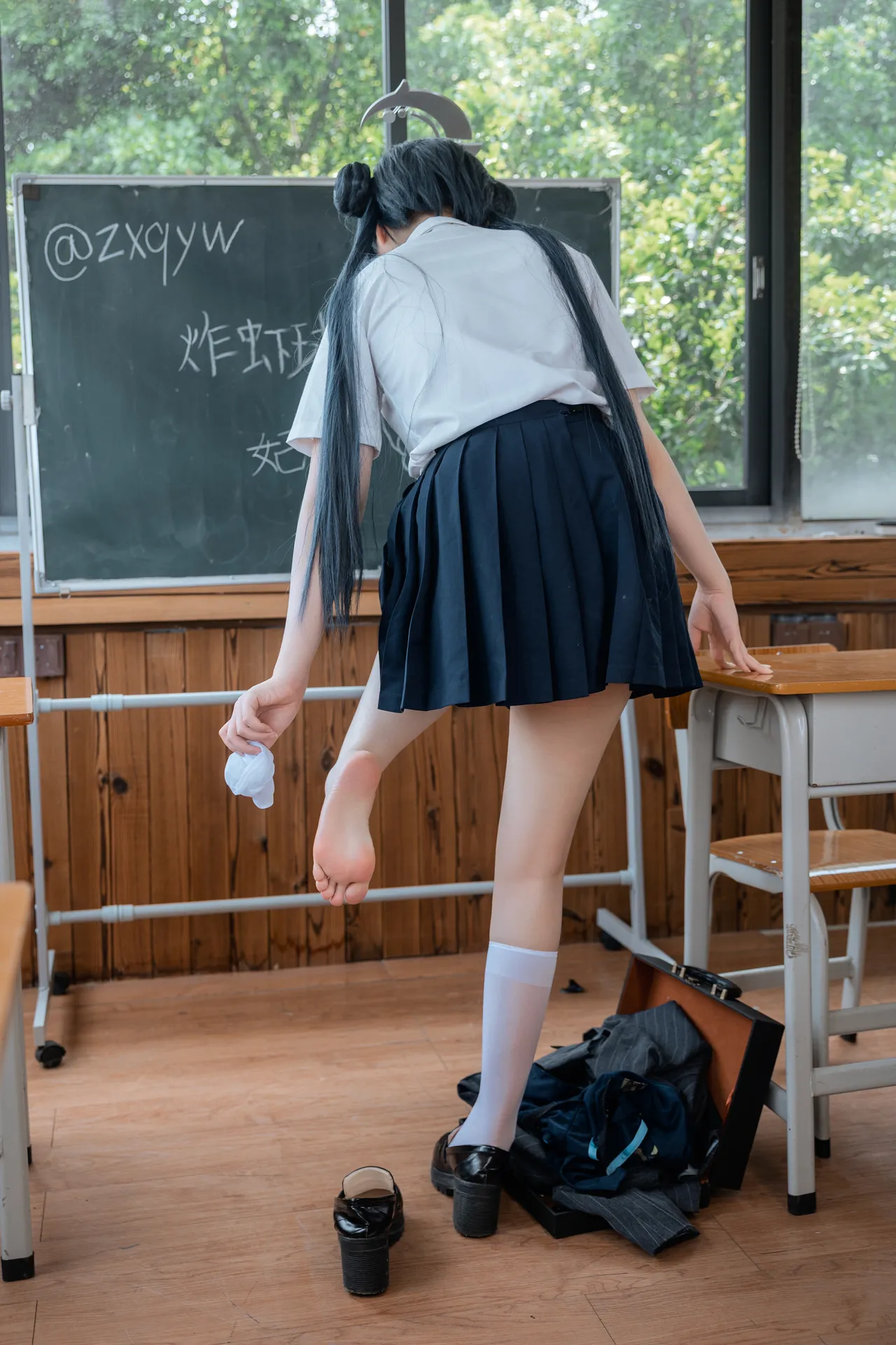 炸虾球耶呜 - 蔚蓝档案 妃咲 制服-erohere37.webp