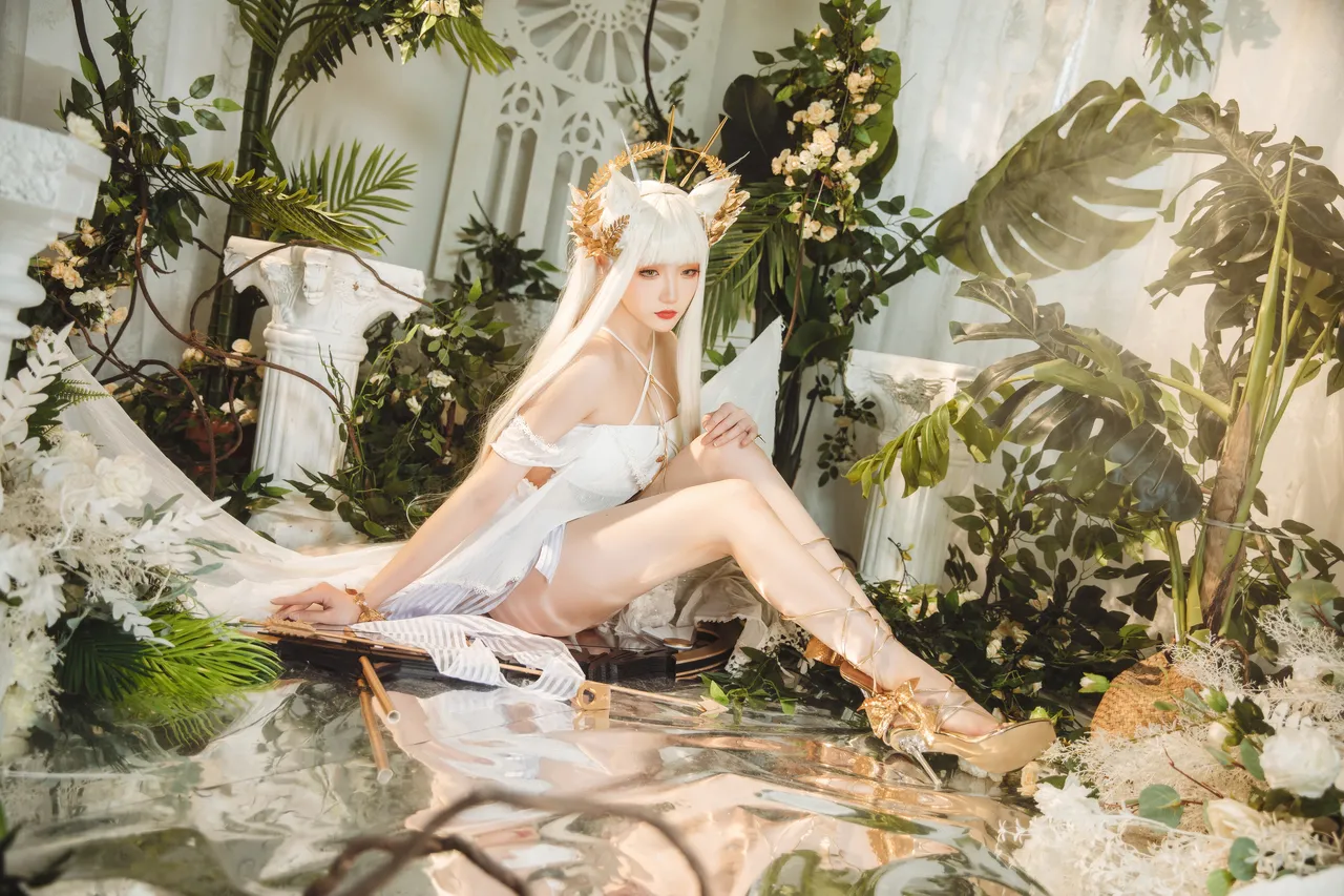 瓜希酱 - Platinum Shimmering Dew (Arknights)-erohere15.webp
