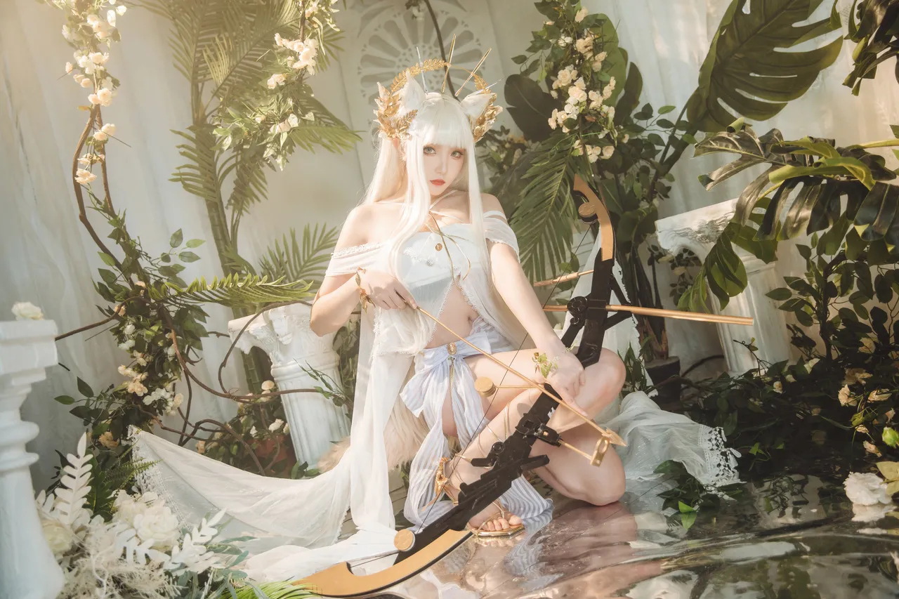 瓜希酱 - Platinum Shimmering Dew (Arknights)-erohere17.webp
