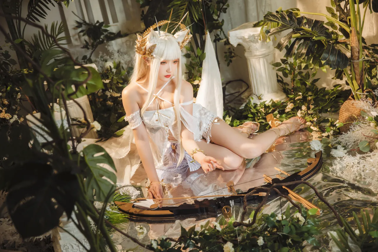 瓜希酱 - Platinum Shimmering Dew (Arknights)-erohere21.webp