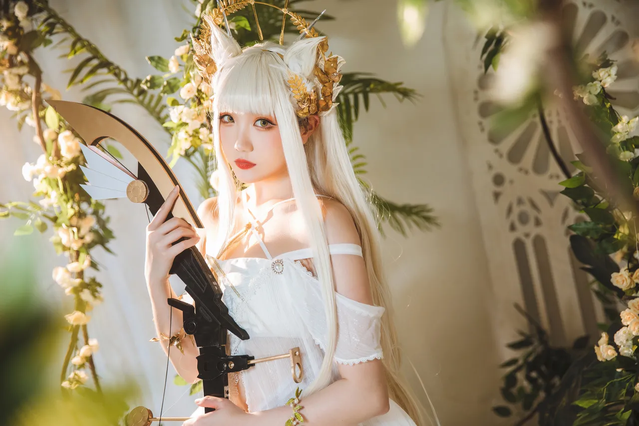 瓜希酱 - Platinum Shimmering Dew (Arknights)-erohere8.webp