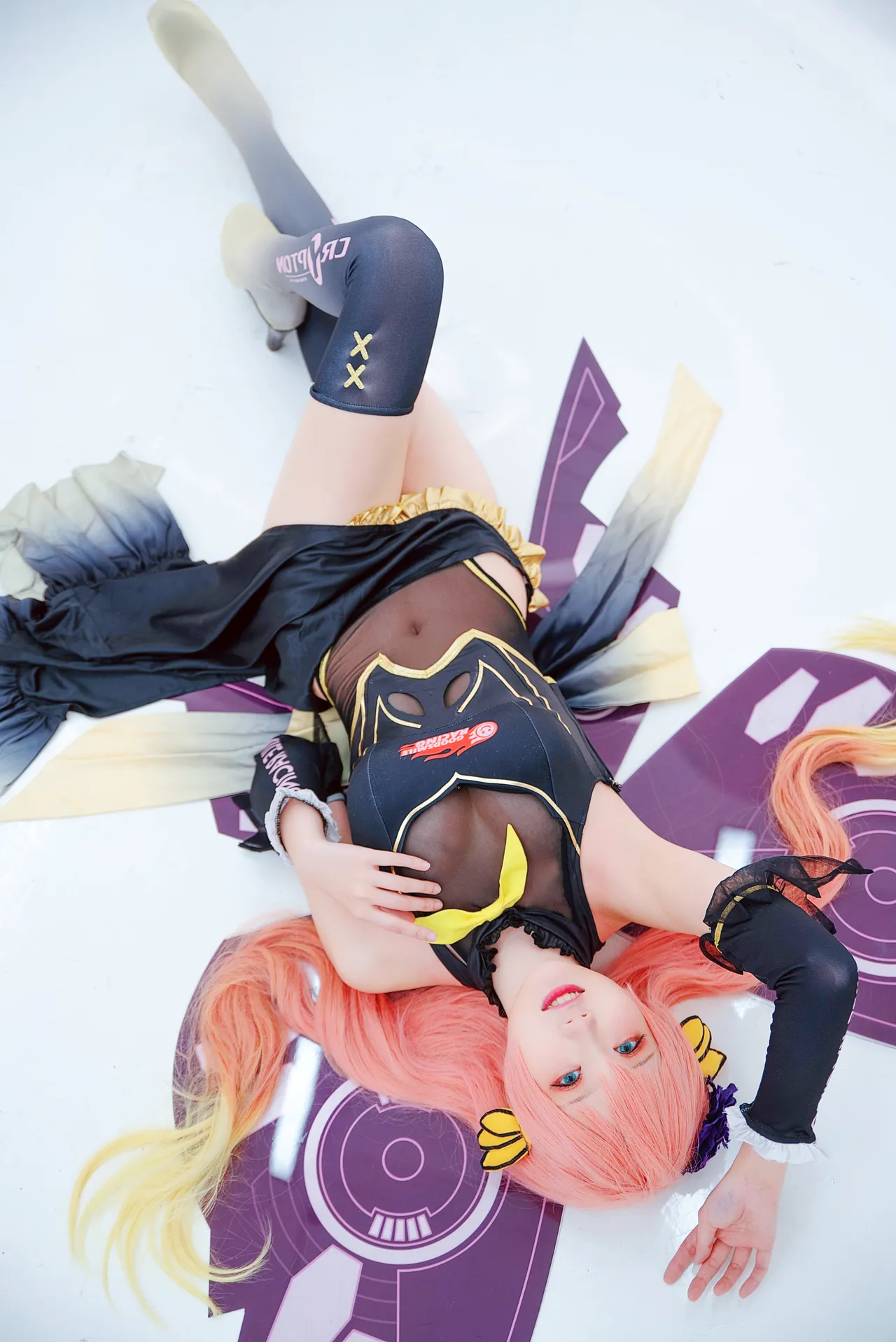 瓜希酱 LUKA 赛车-erohere13.webp