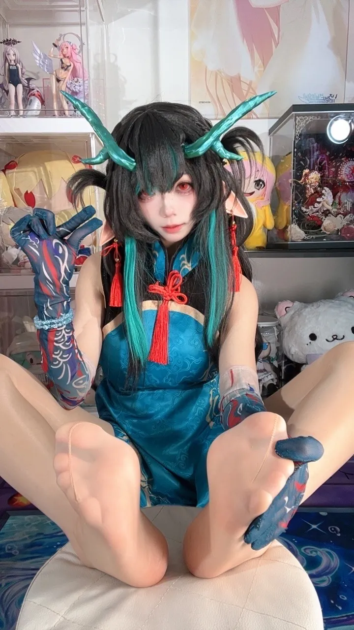 白栎Shirly - 明日方舟 夕 染尘烟旗袍-erohere97.webp