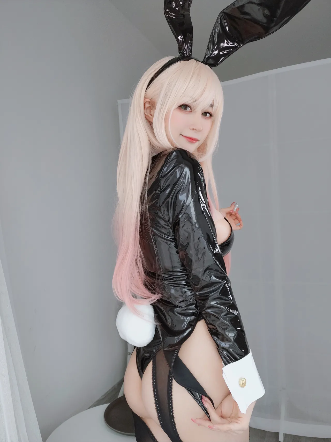 白银81 喜多川海梦 兔女郎-erohere11.webp