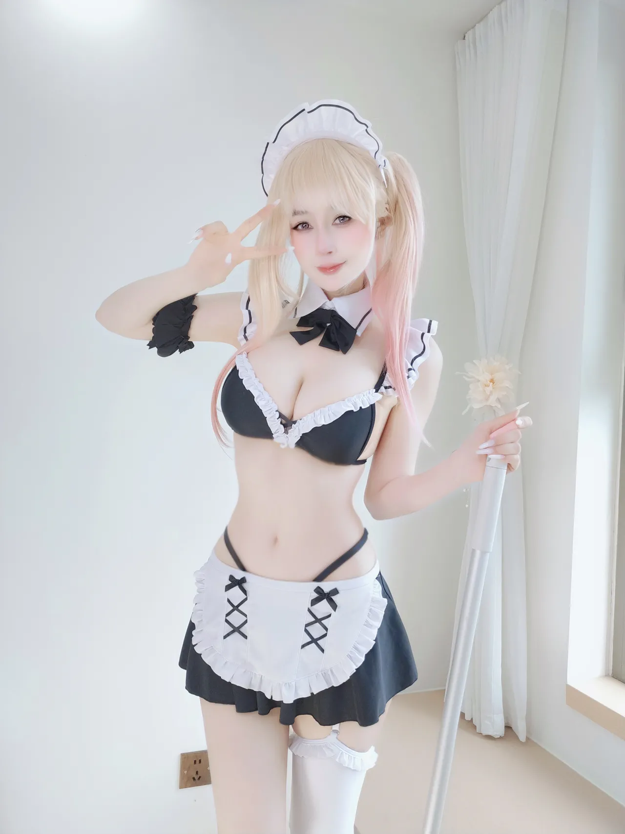 白银81 - Maid Marin-erohere37.webp