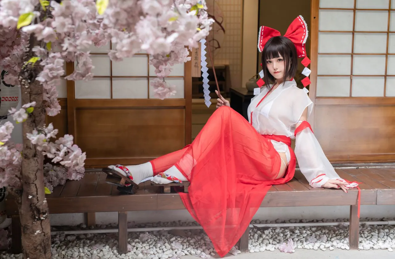 蜜汁貓裘 Miko Sister-erohere11.webp