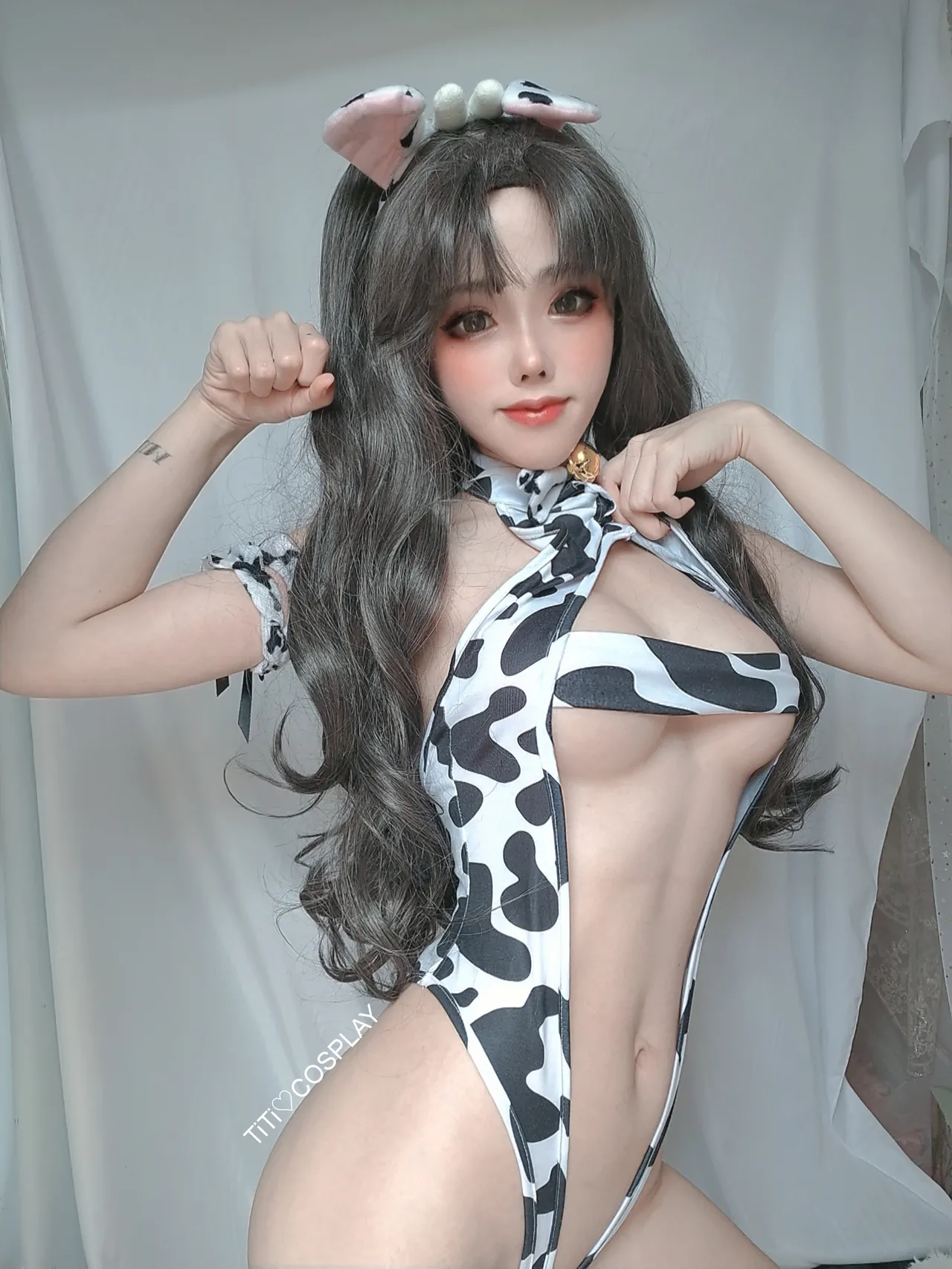 钛合金TiTi - Cow Rin Tosaka-erohere8.webp