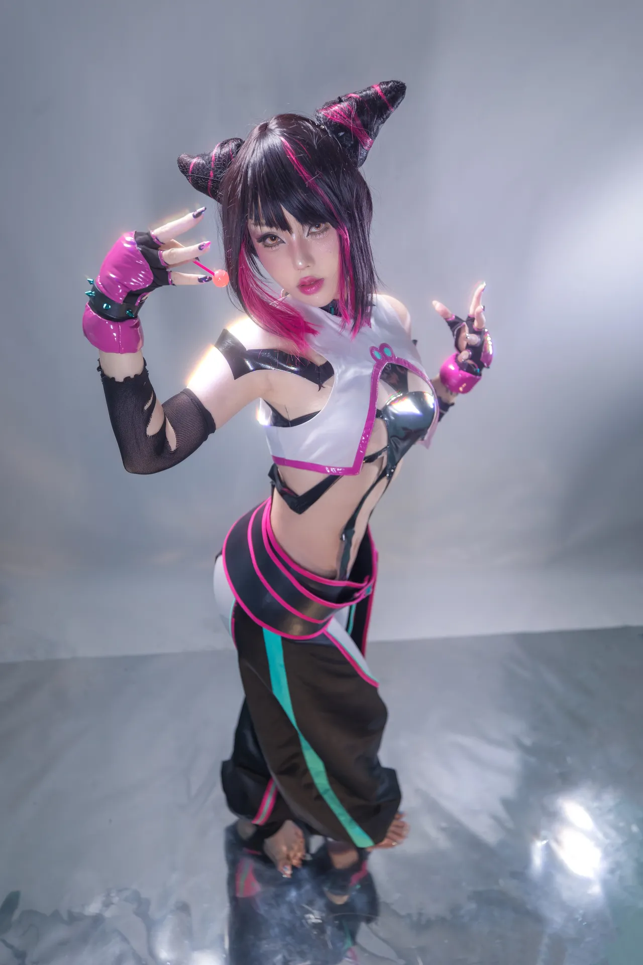 钛合金TiTi - Juri-erohere4.webp