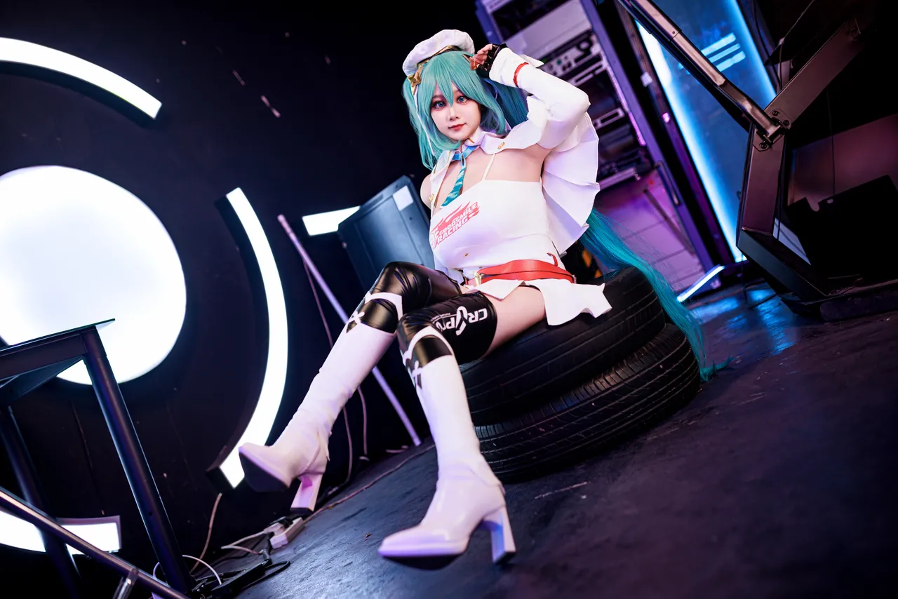 阿雪雪_yuki - VOCALOID 初音未来 赛车-erohere17.webp