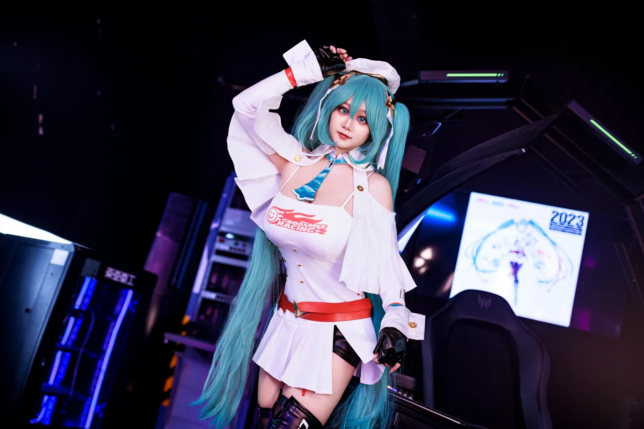 阿雪雪_yuki - VOCALOID 初音未来 赛车-erohere25.webp