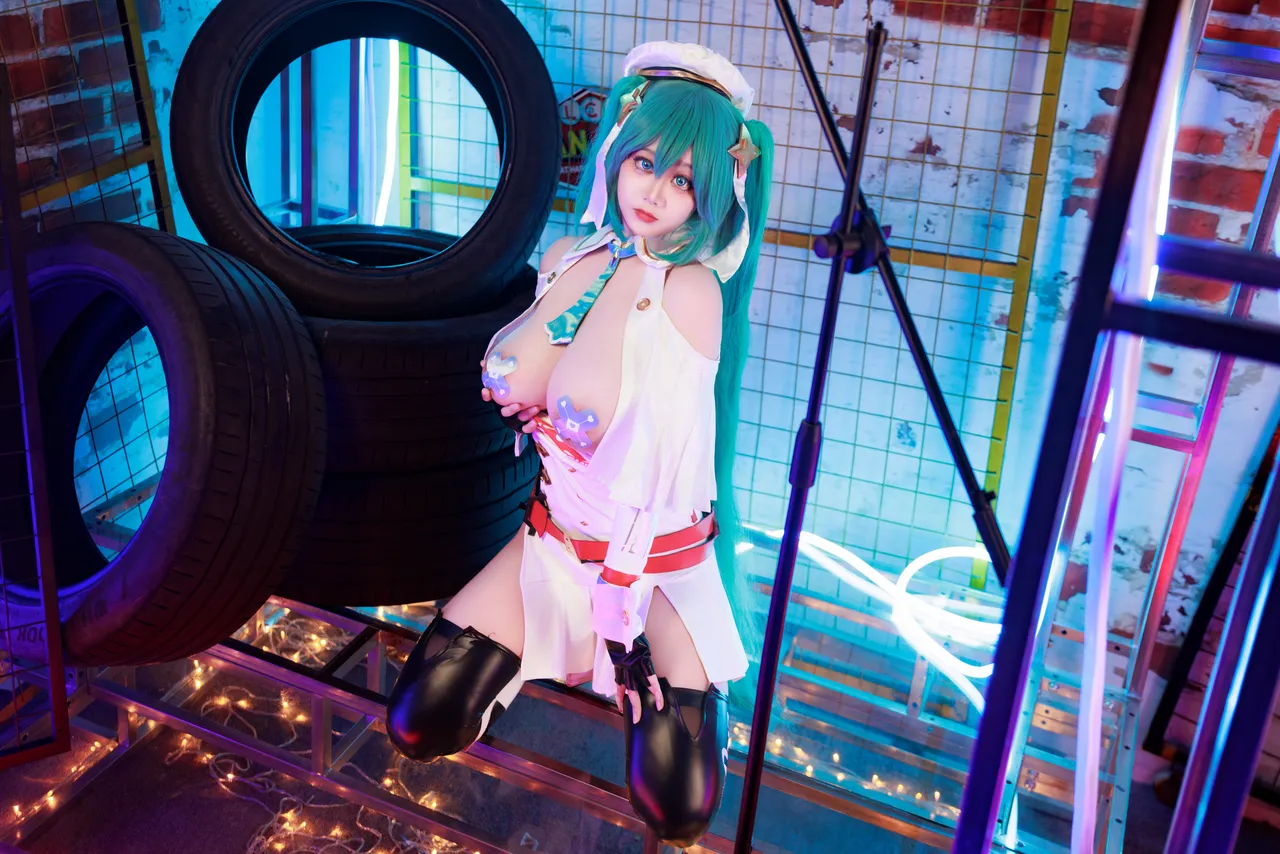 阿雪雪_yuki - VOCALOID 初音未来 赛车-erohere34.webp