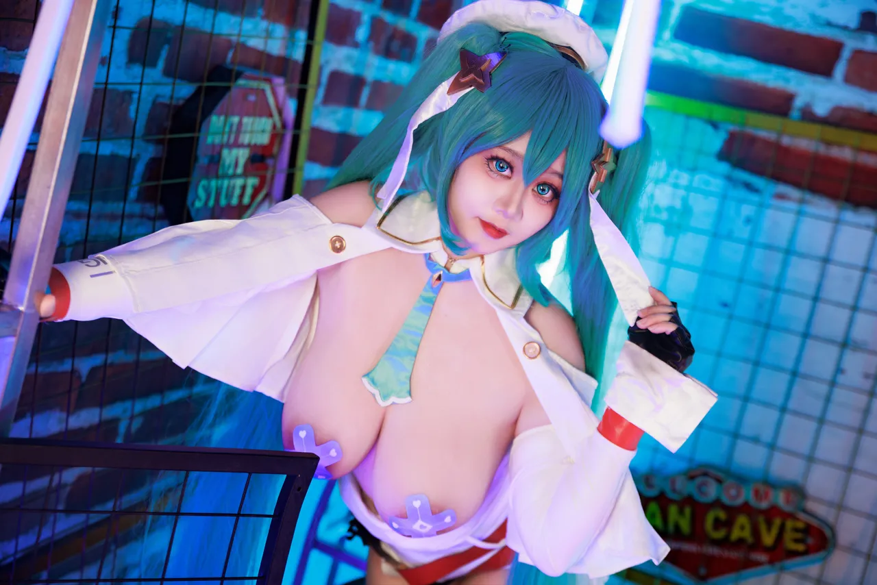 阿雪雪_yuki - VOCALOID 初音未来 赛车-erohere70.webp
