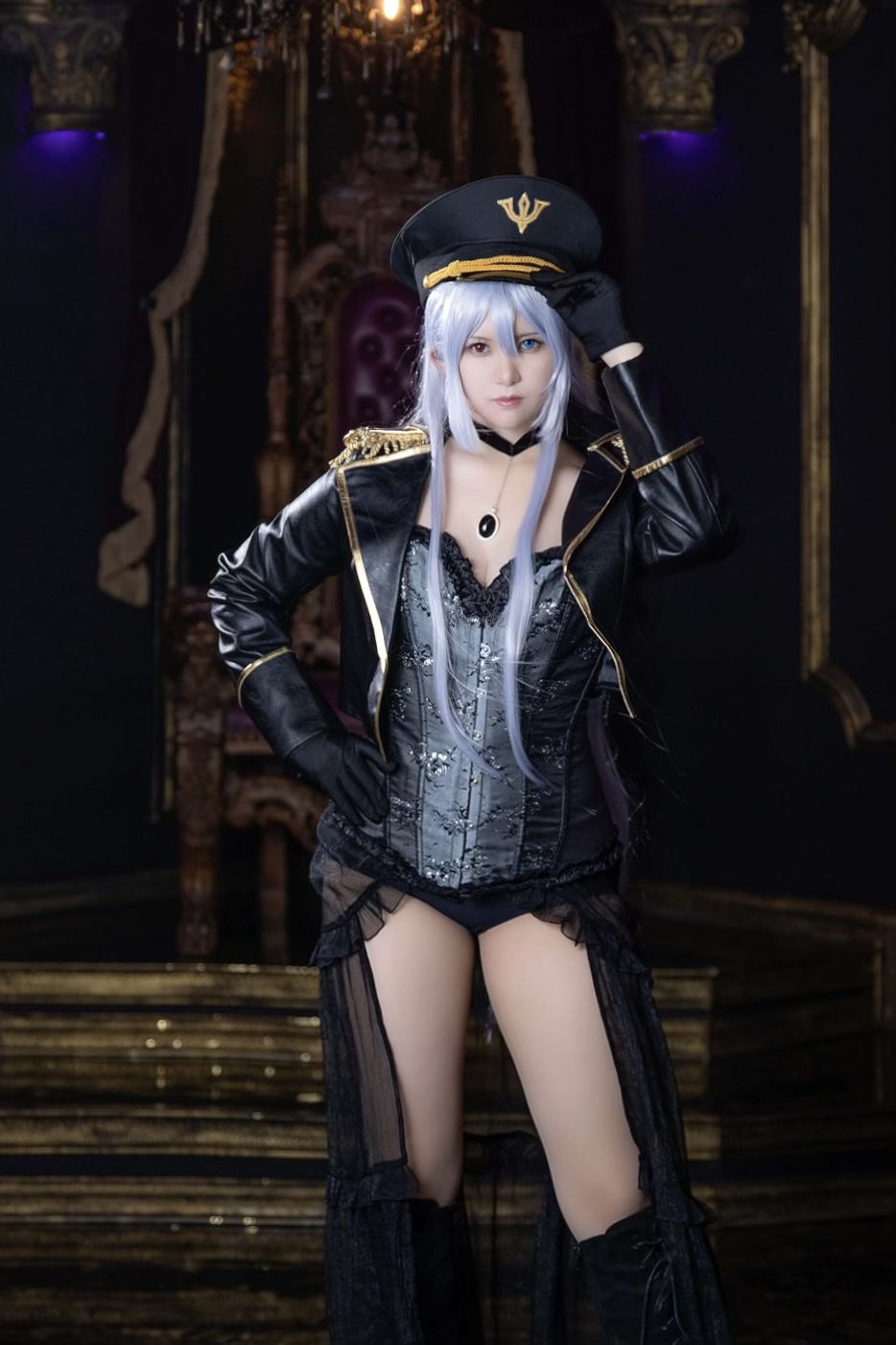 風見りん Bisque doll Queen-erohere14.jpg