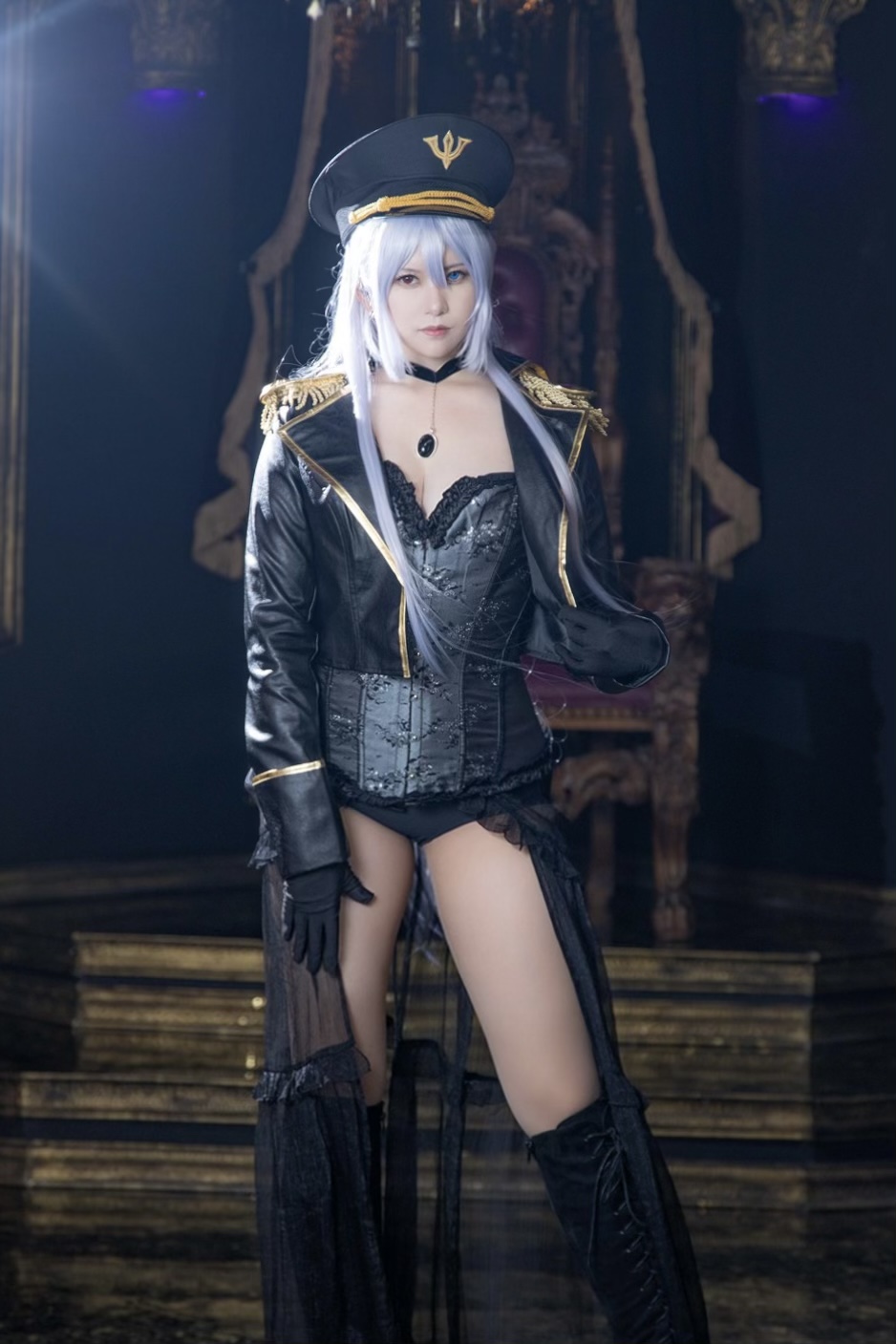 風見りん Bisque doll Queen-erohere17.jpg