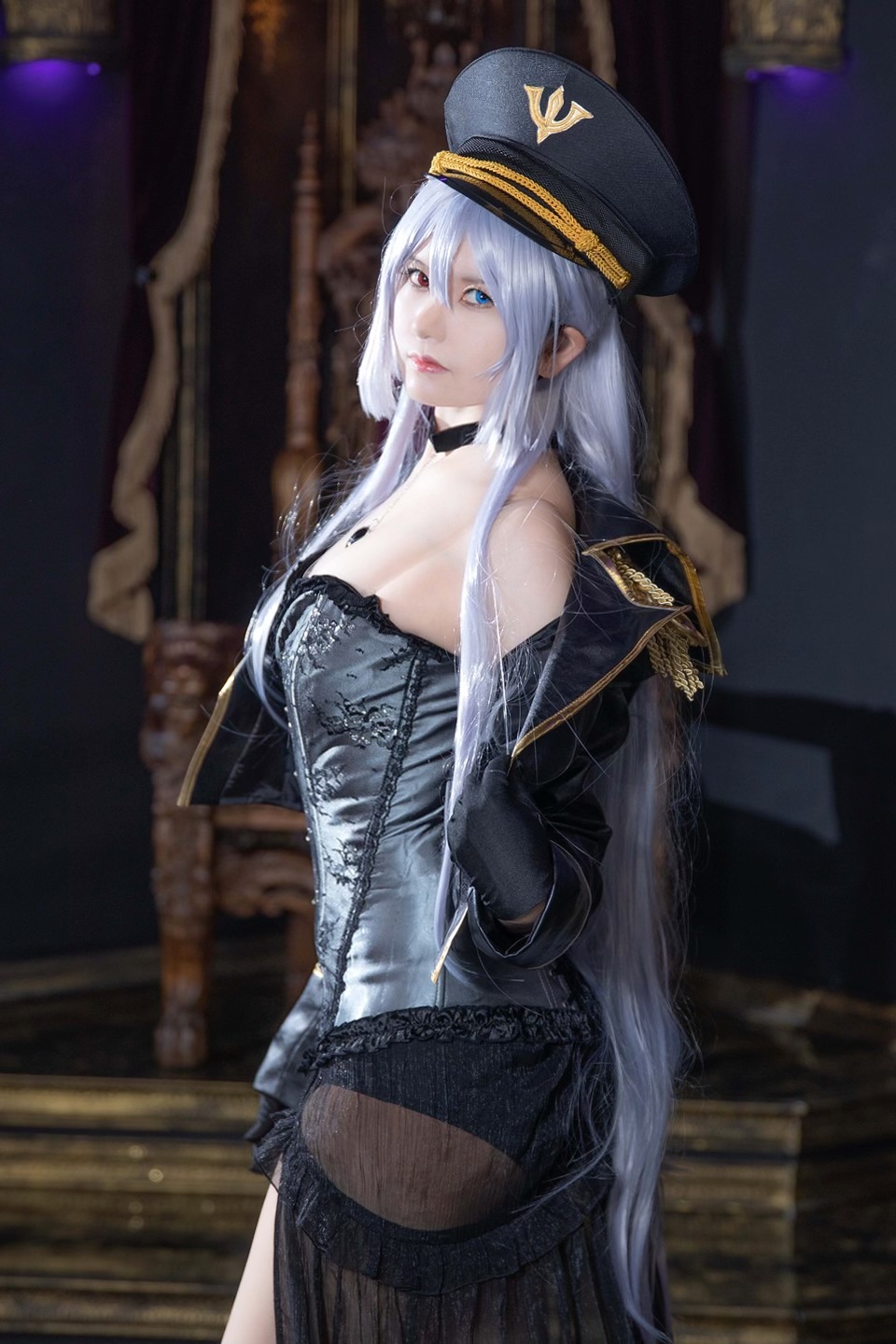 風見りん Bisque doll Queen-erohere40.jpg