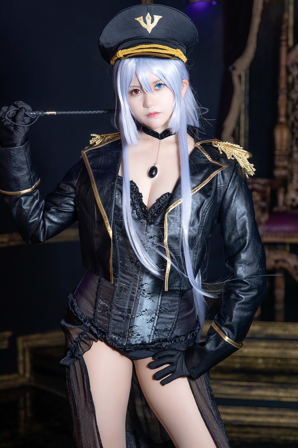 風見りん Bisque doll Queen-erohere56.jpg