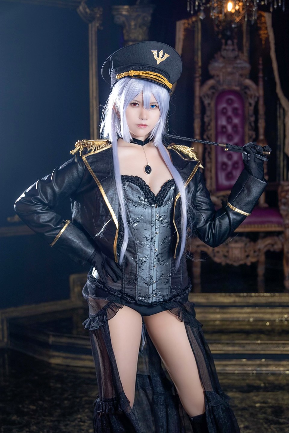 風見りん Bisque doll Queen-erohere61.jpg