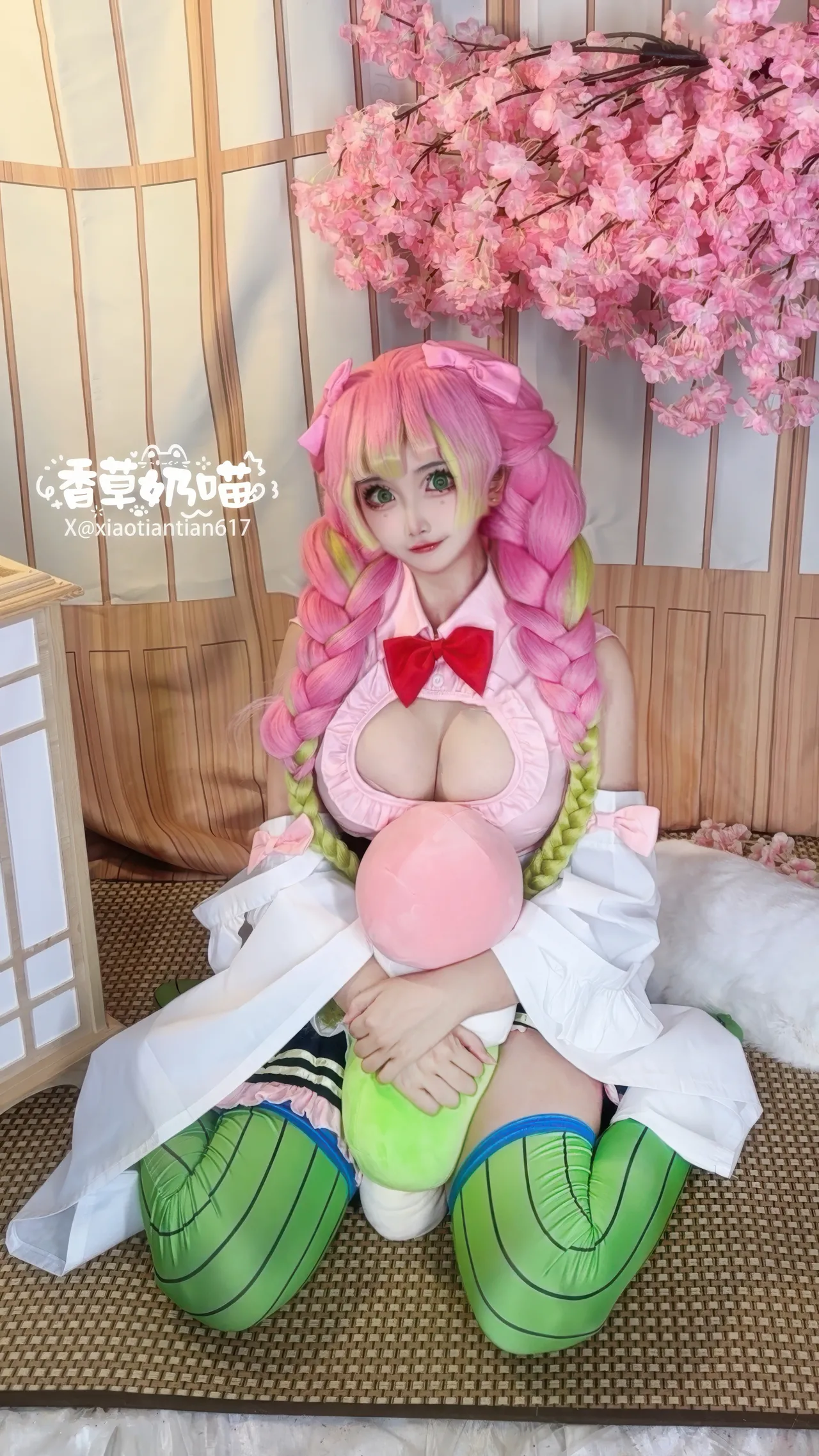 香草奶喵 - 鬼灭之刃 甘露寺蜜璃 女仆-erohere9.webp