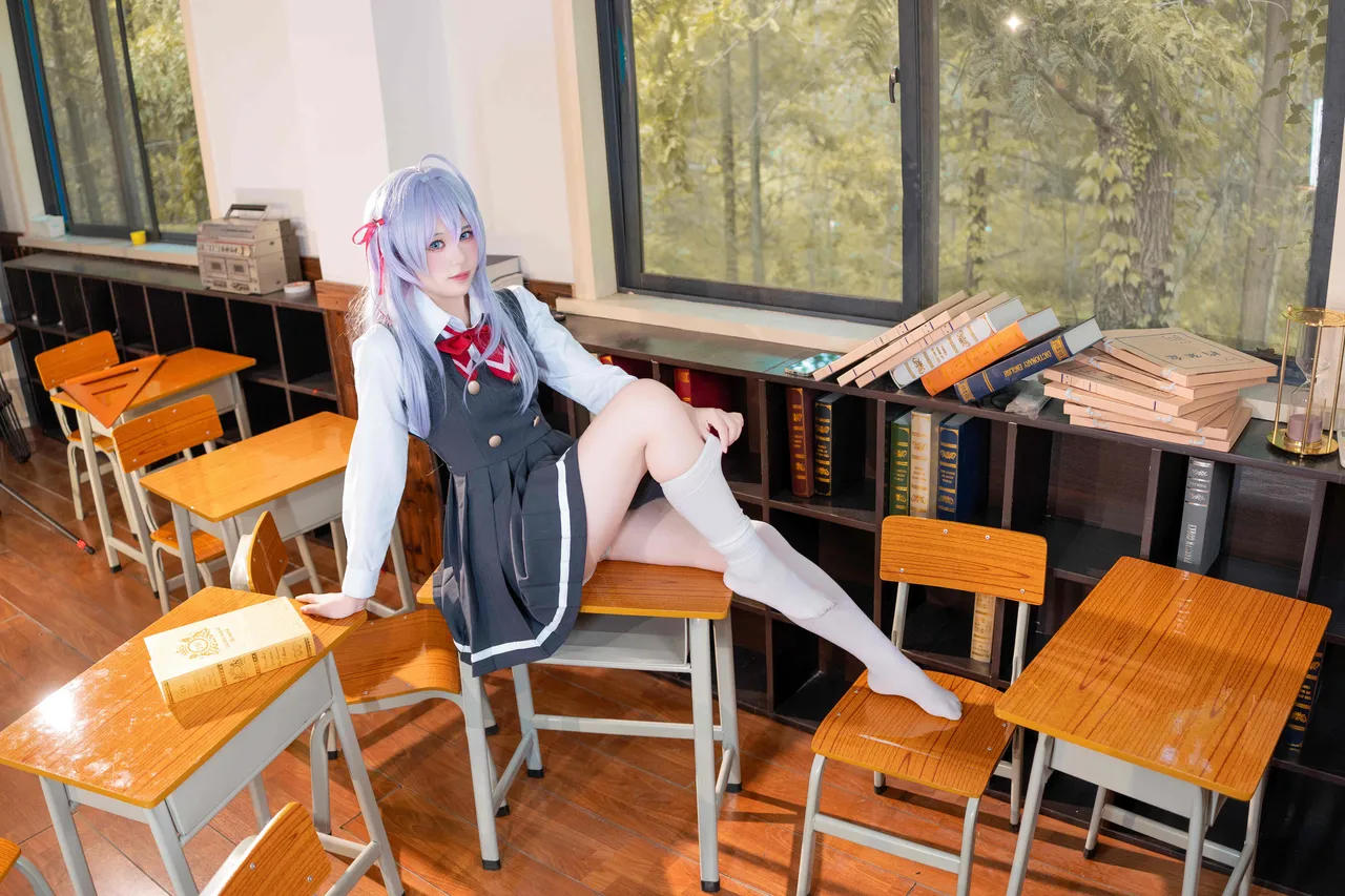 鲨鲨不在 - 邻座的艾莉同学-erohere17.webp